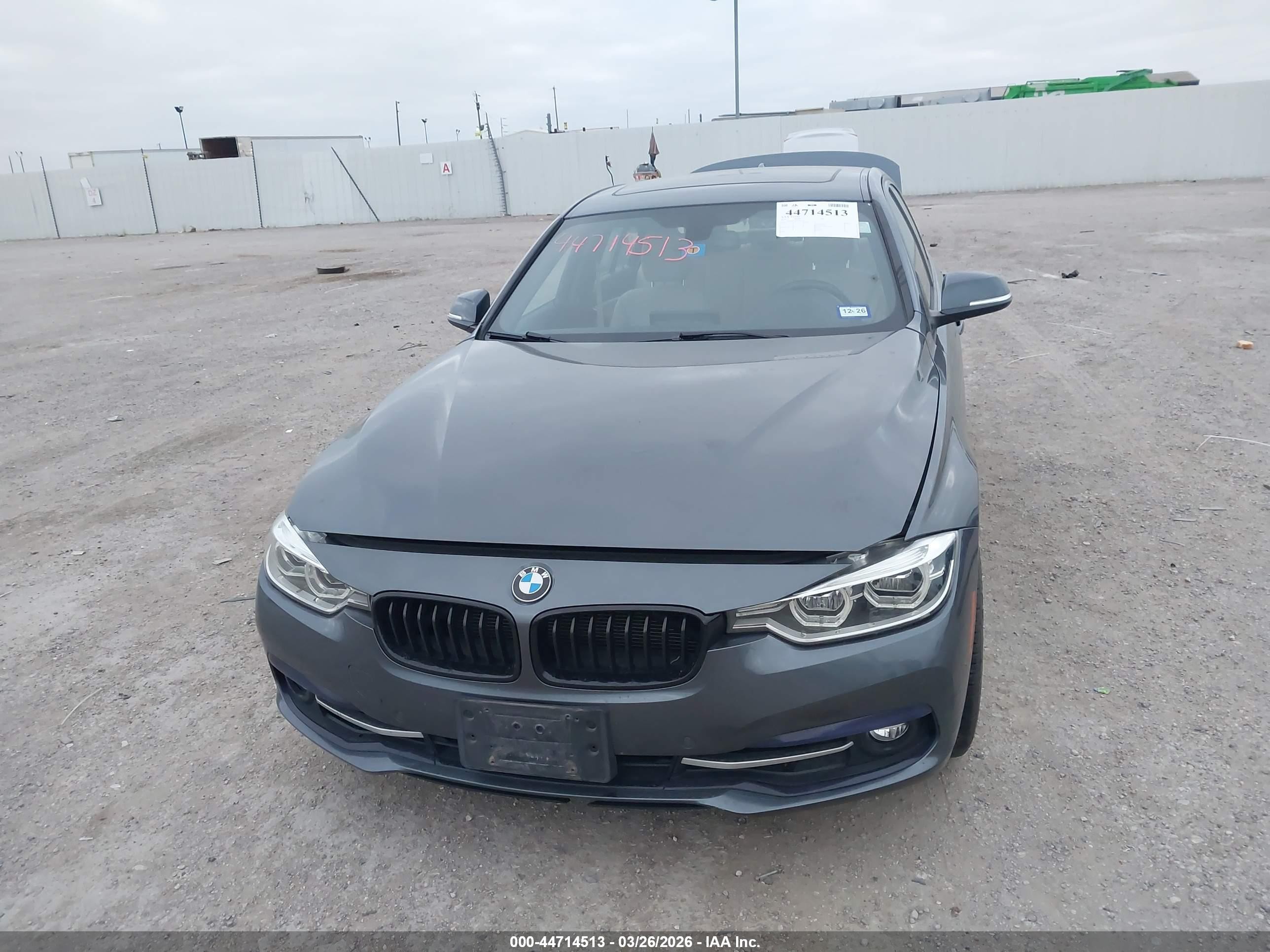 2016 Bmw 328i   Серый vin: WBA8E9G50GNT45226