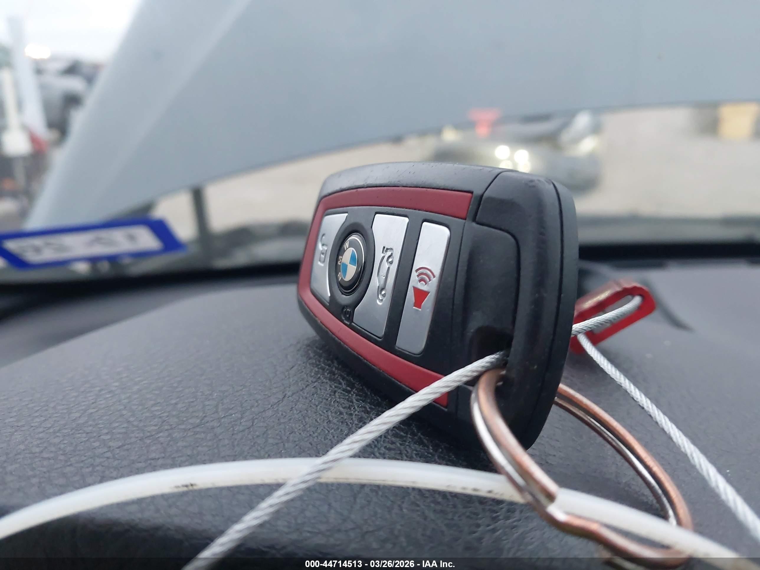 2016 Bmw 328i   Серый vin: WBA8E9G50GNT45226