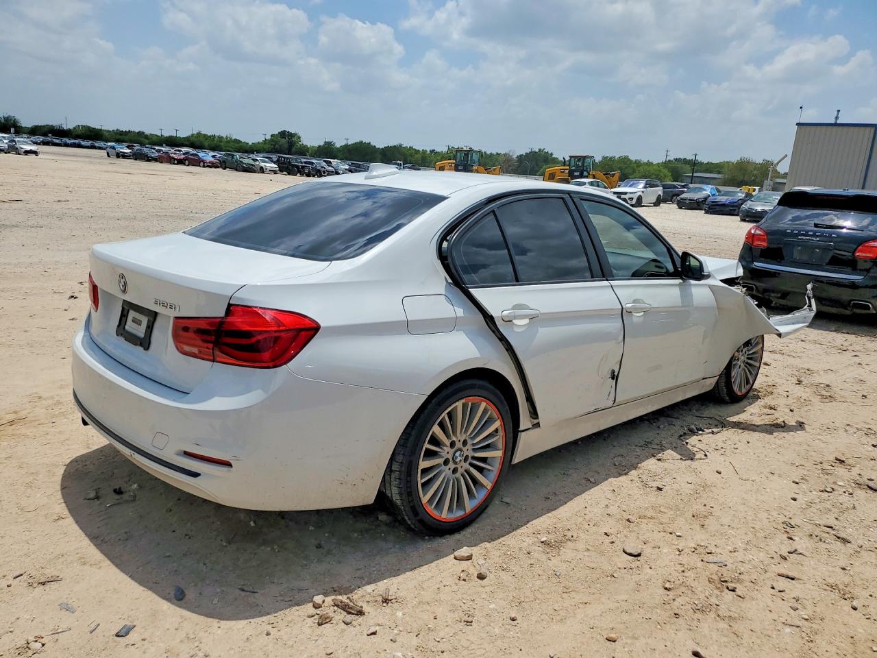 2016 Bmw 328 I Sulev Белый vin: WBA8E9G53GNT44216