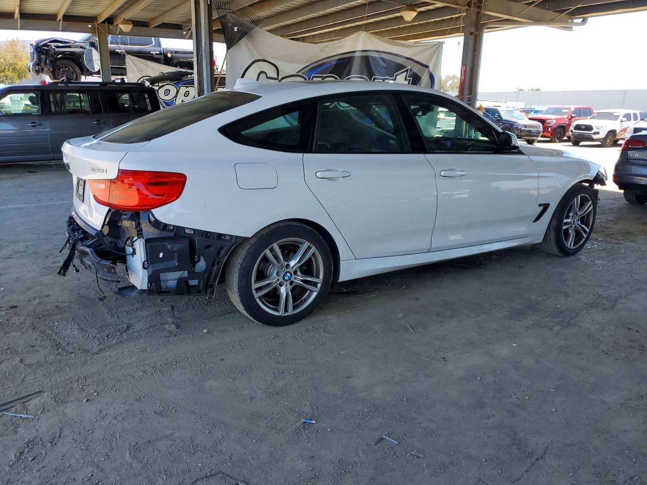 2015 Bmw 328 Xigt Sulev Белый vin: WBA8Z5C5XFGS36987