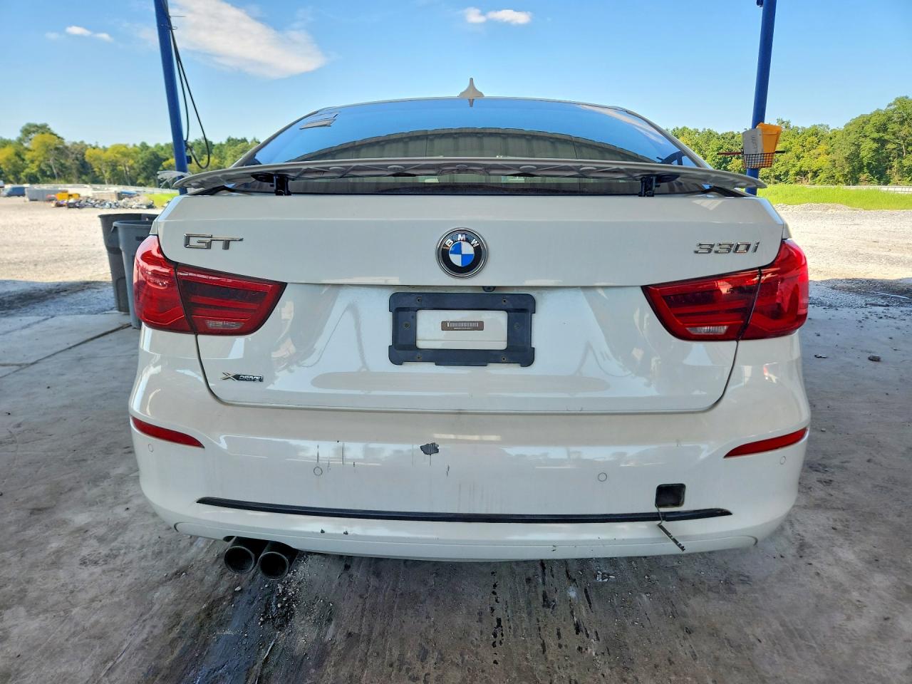 2017 Bmw 330 Xigt White vin: WBA8Z9C52HG453217