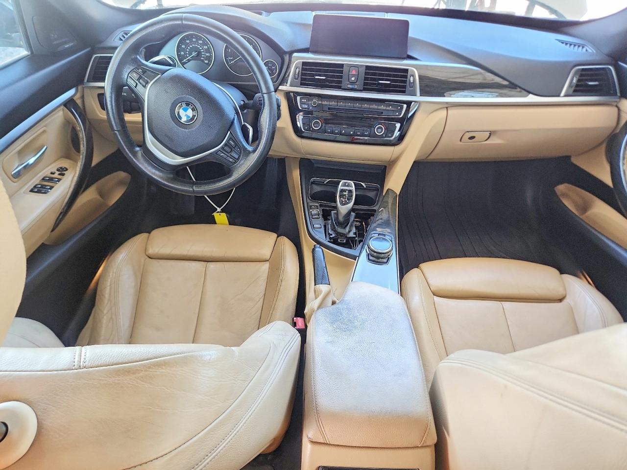 2017 Bmw 330 Xigt White vin: WBA8Z9C52HG453217