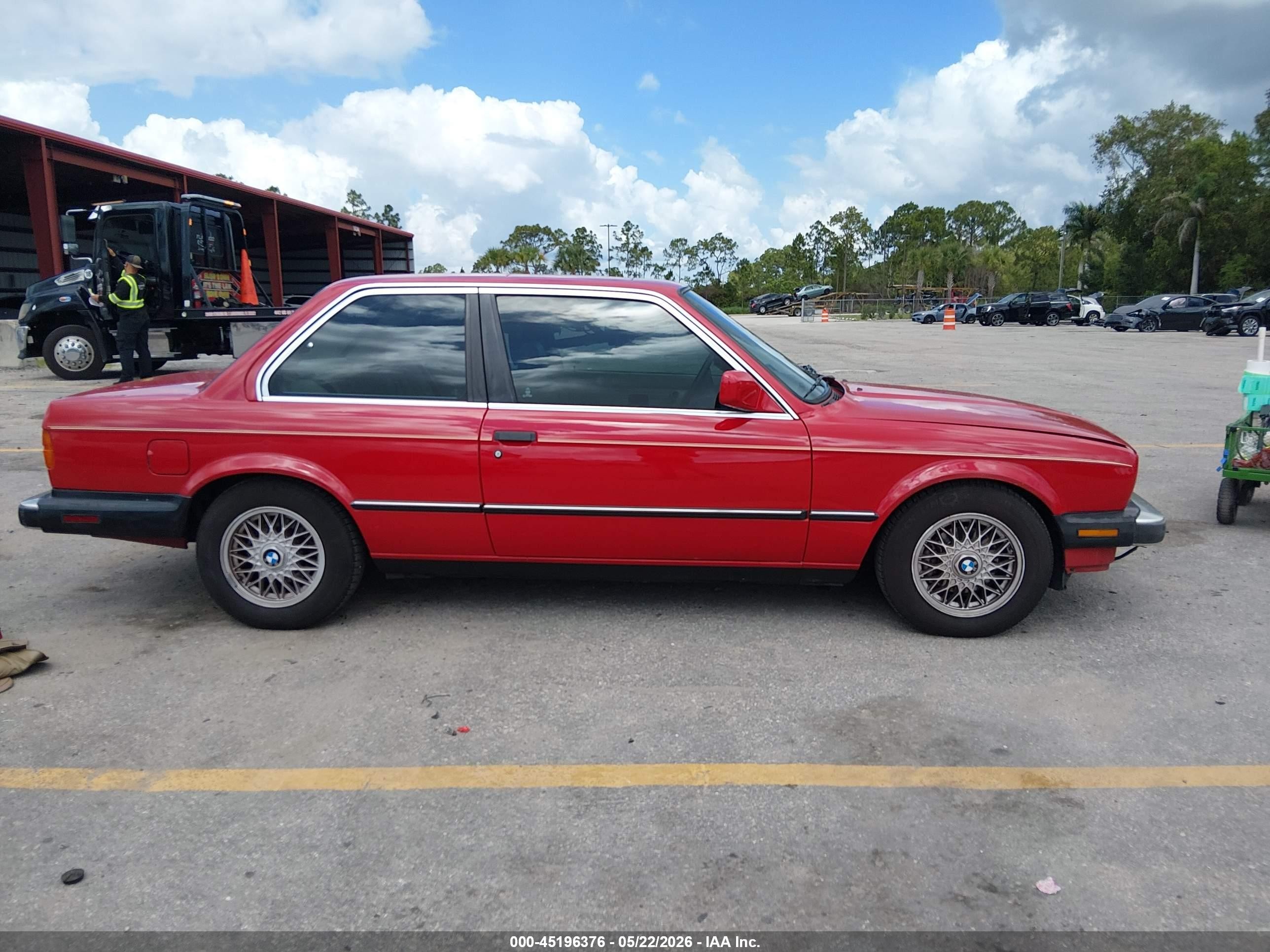 1987 Bmw 325 Is Red vin: WBAAA1304H2323015