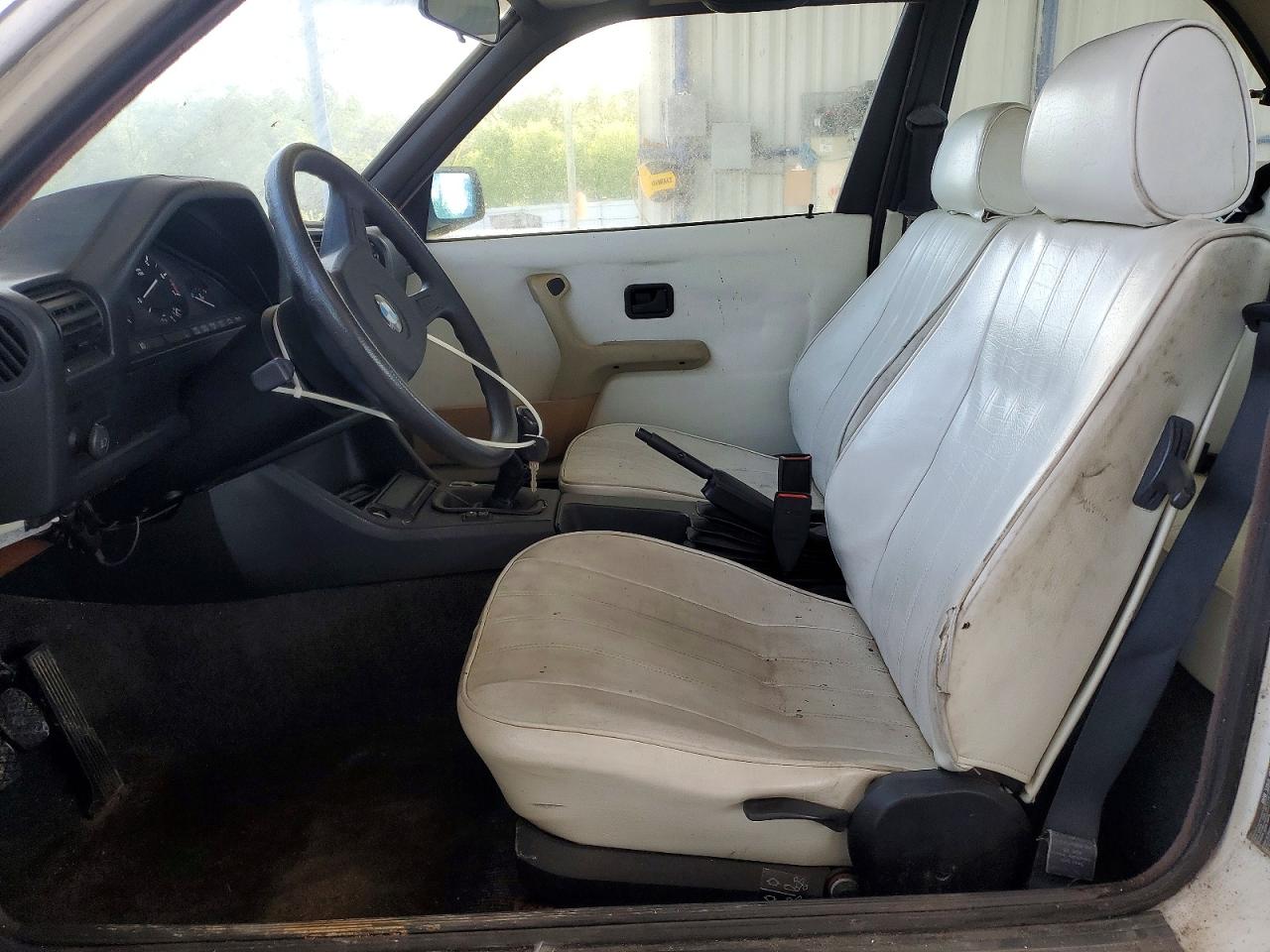 1989 Bmw 325 I White vin: WBAAA1309K4204999