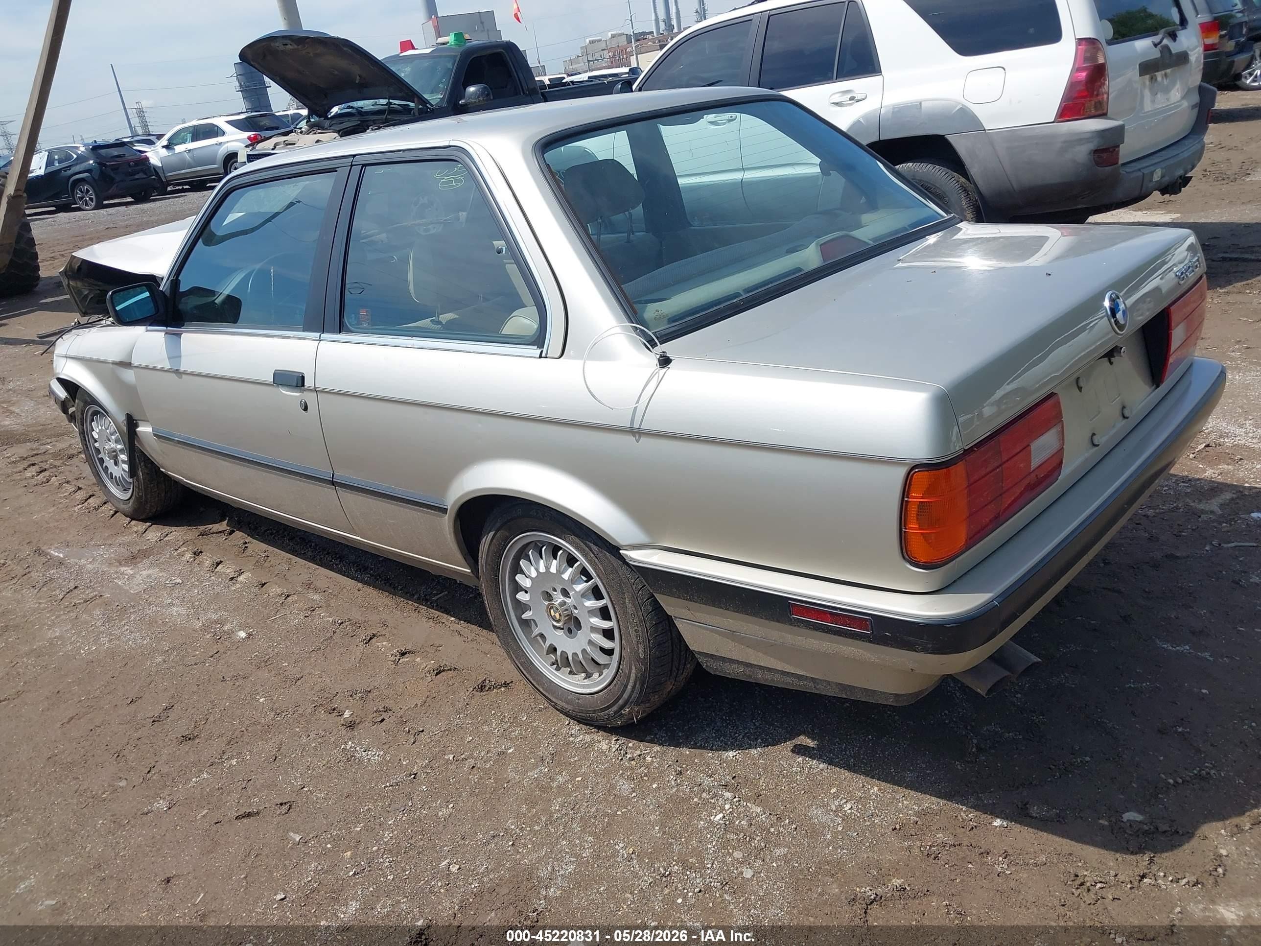 1989 Bmw 325 I Automatic/is Automatic Gold vin: WBAAA2300K4257113