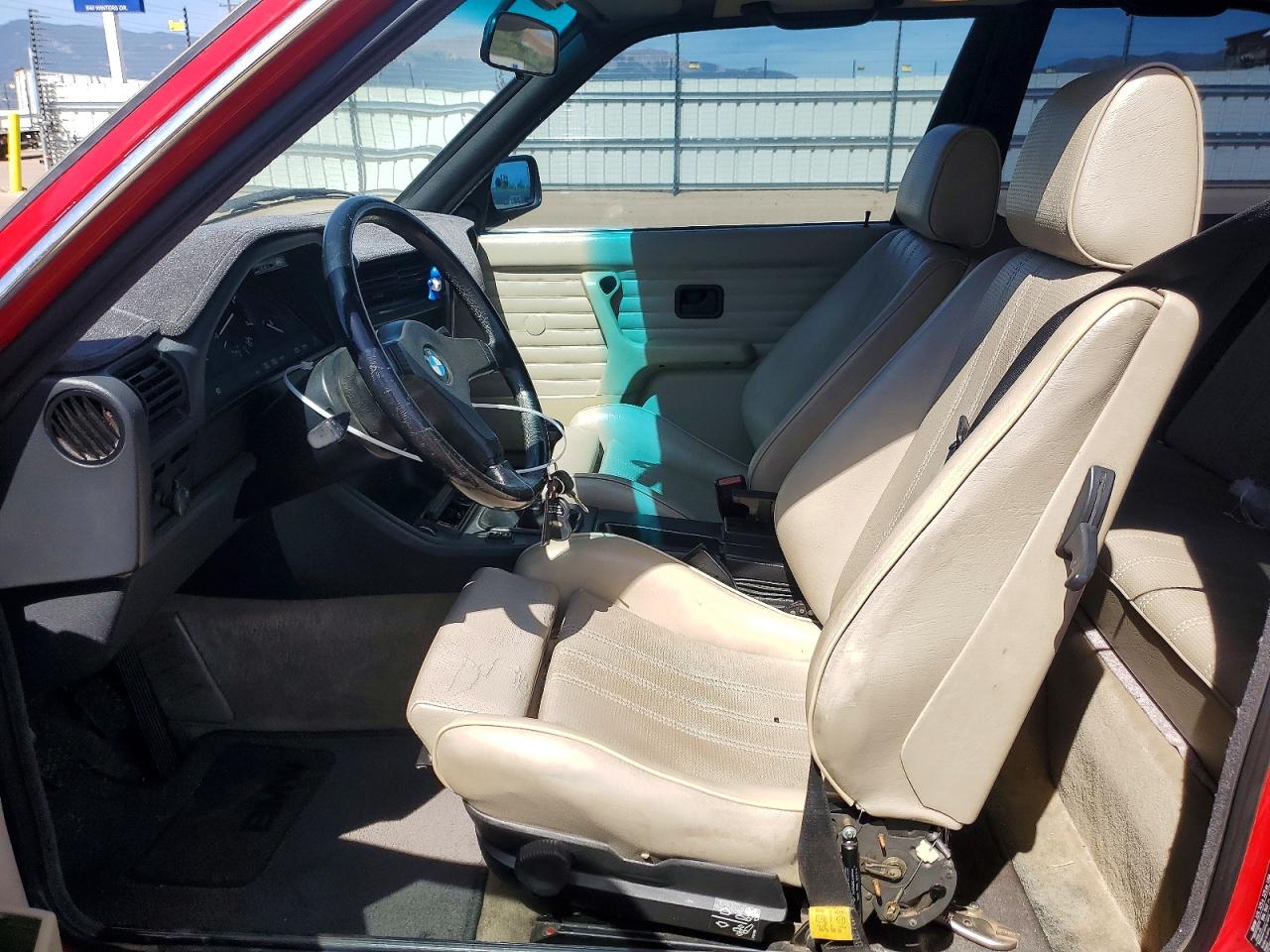 1986 Bmw 325 E Красный vin: WBAAB5401G9687207