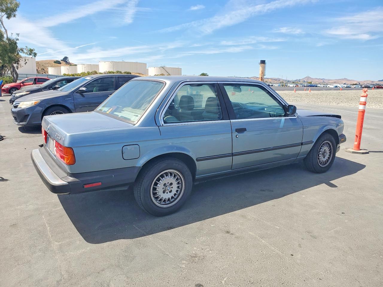 1987 Bmw 325 Base Blue vin: WBAAB5402H9698203