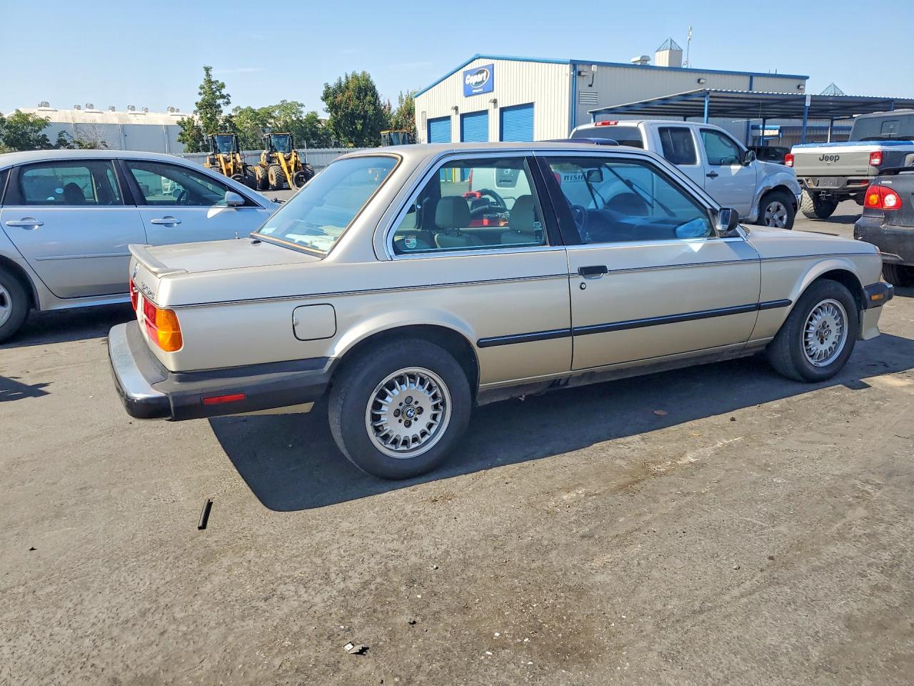 1986 Bmw 325 E Серебряный vin: WBAAB5405G9684178