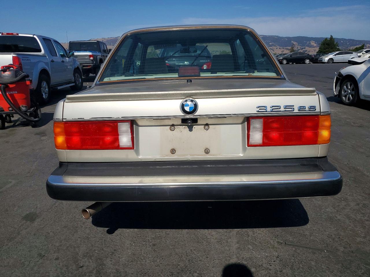 1986 Bmw 325 E Серебряный vin: WBAAB5405G9684178