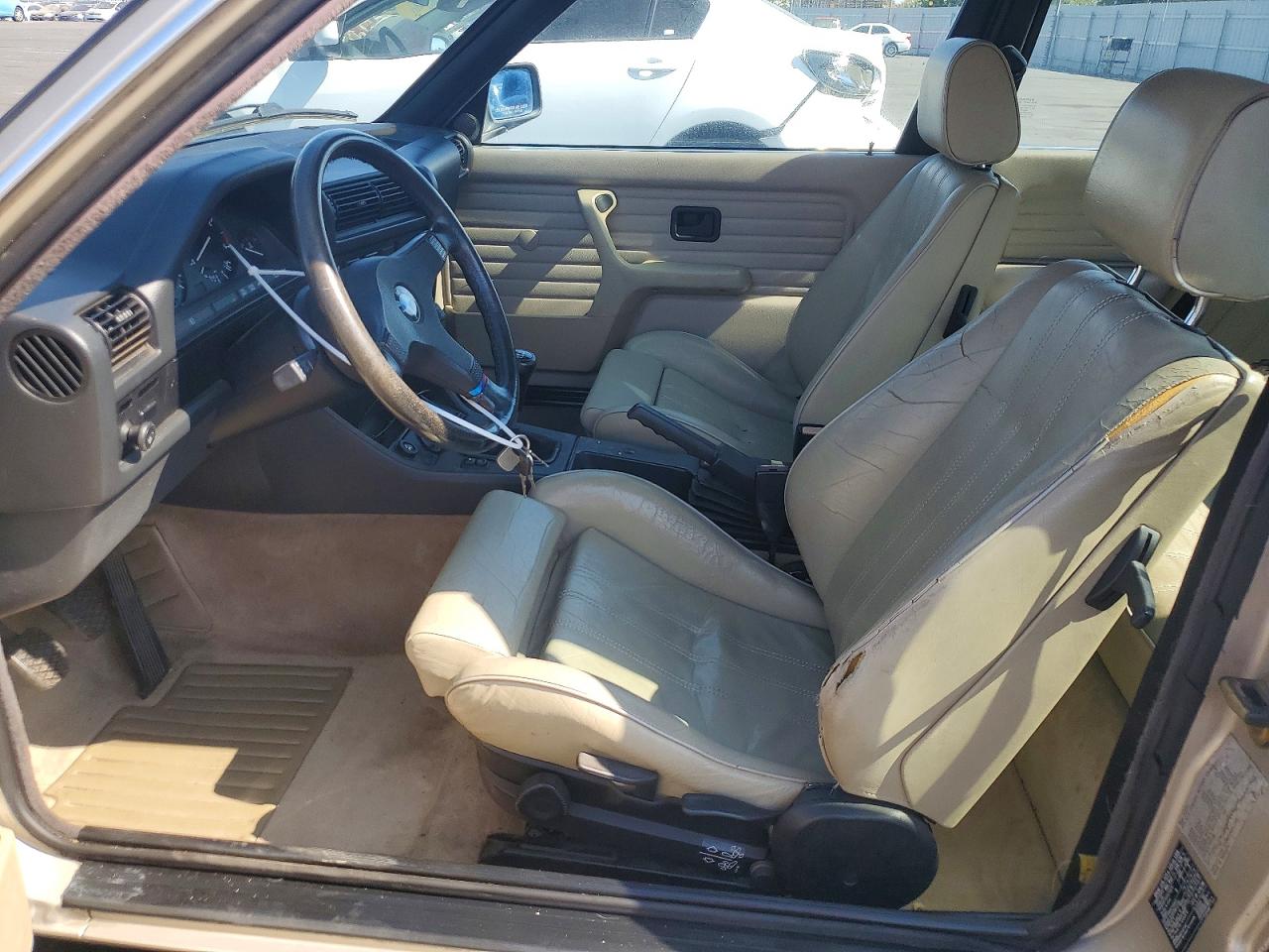 1986 Bmw 325 E Серебряный vin: WBAAB5405G9684178