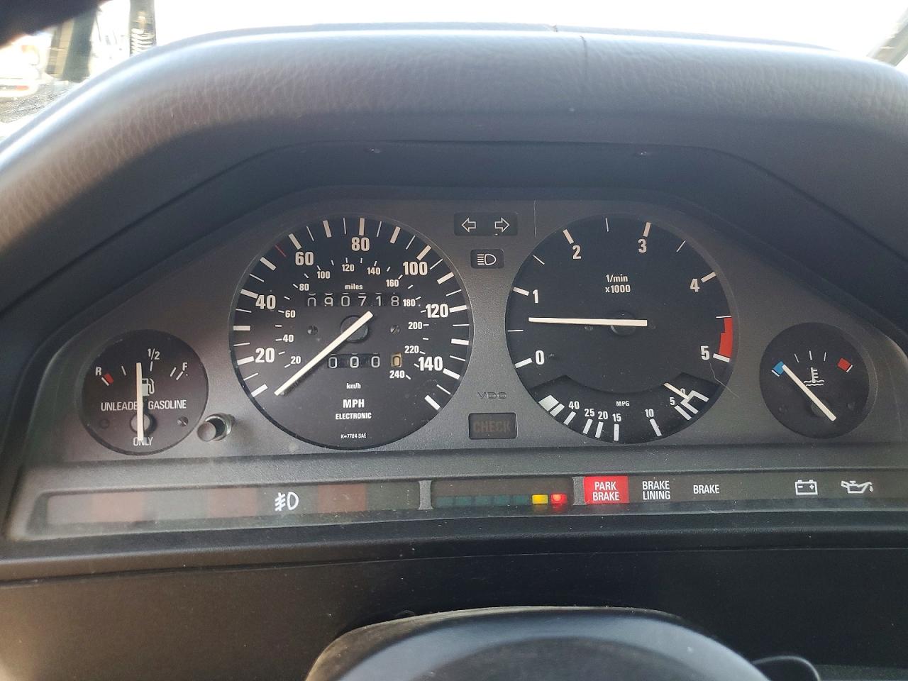 1986 Bmw 325 E Серебряный vin: WBAAB5405G9684178