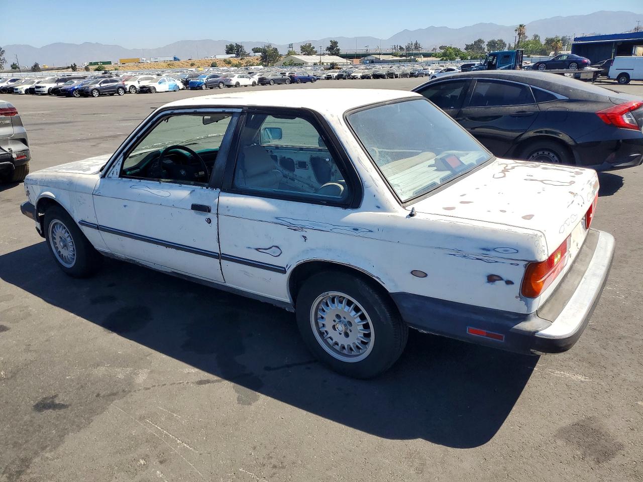 1987 Bmw 325 Base Белый vin: WBAAB5409H9807112