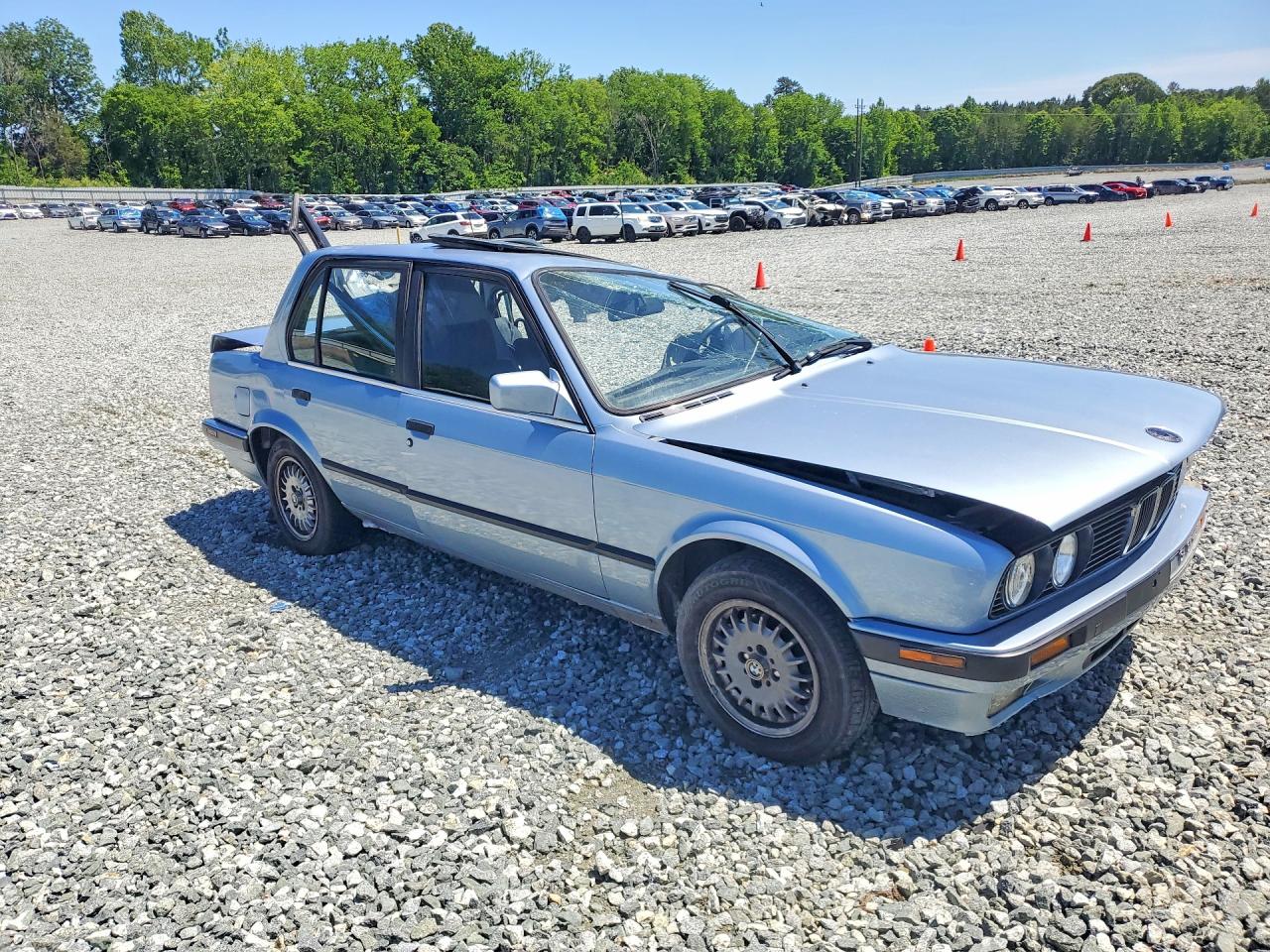 1990 Bmw 325 I Blue vin: WBAAD131XLED12577