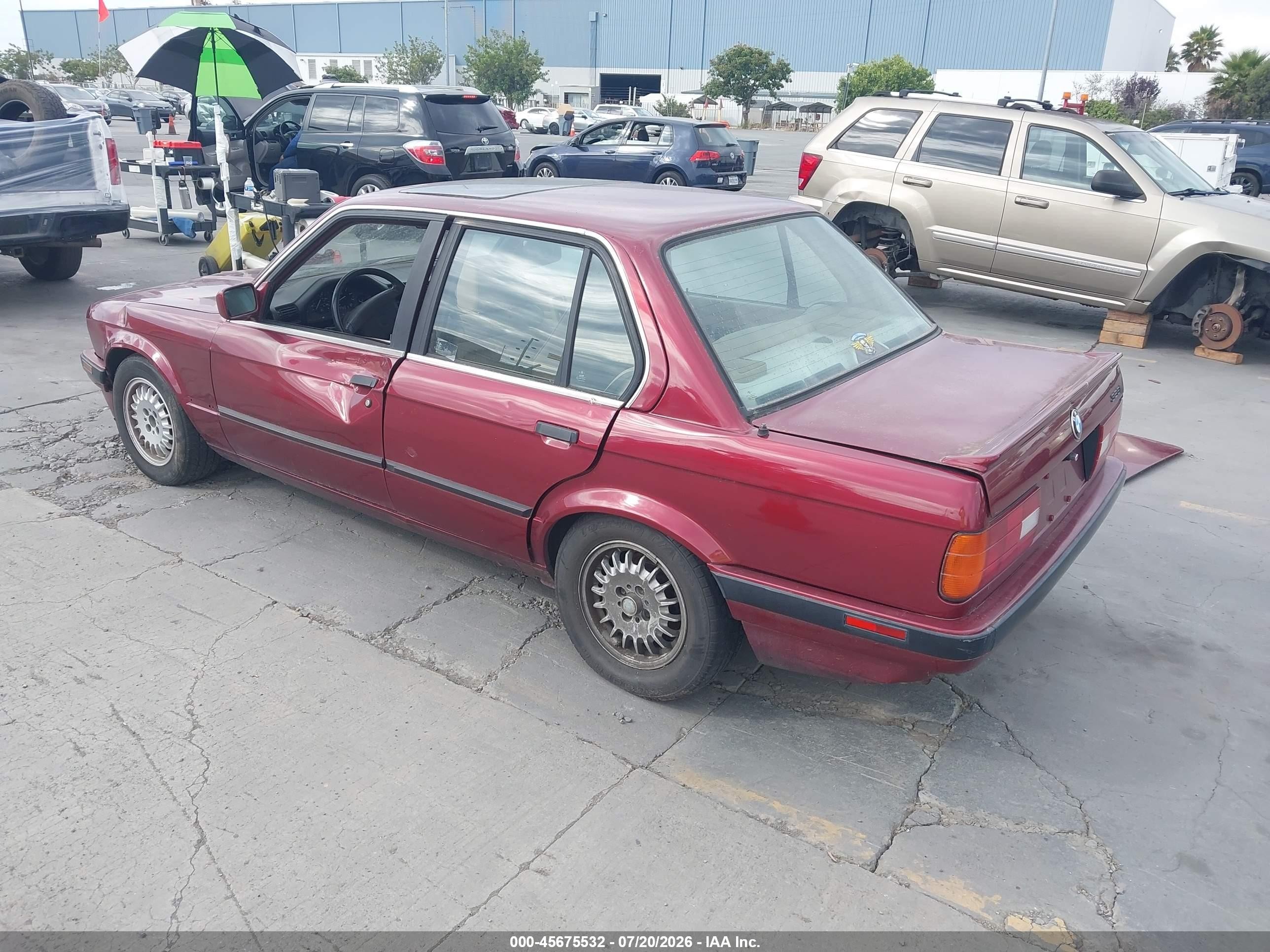 1991 Bmw 325 I Красный vin: WBAAD131XMED14587