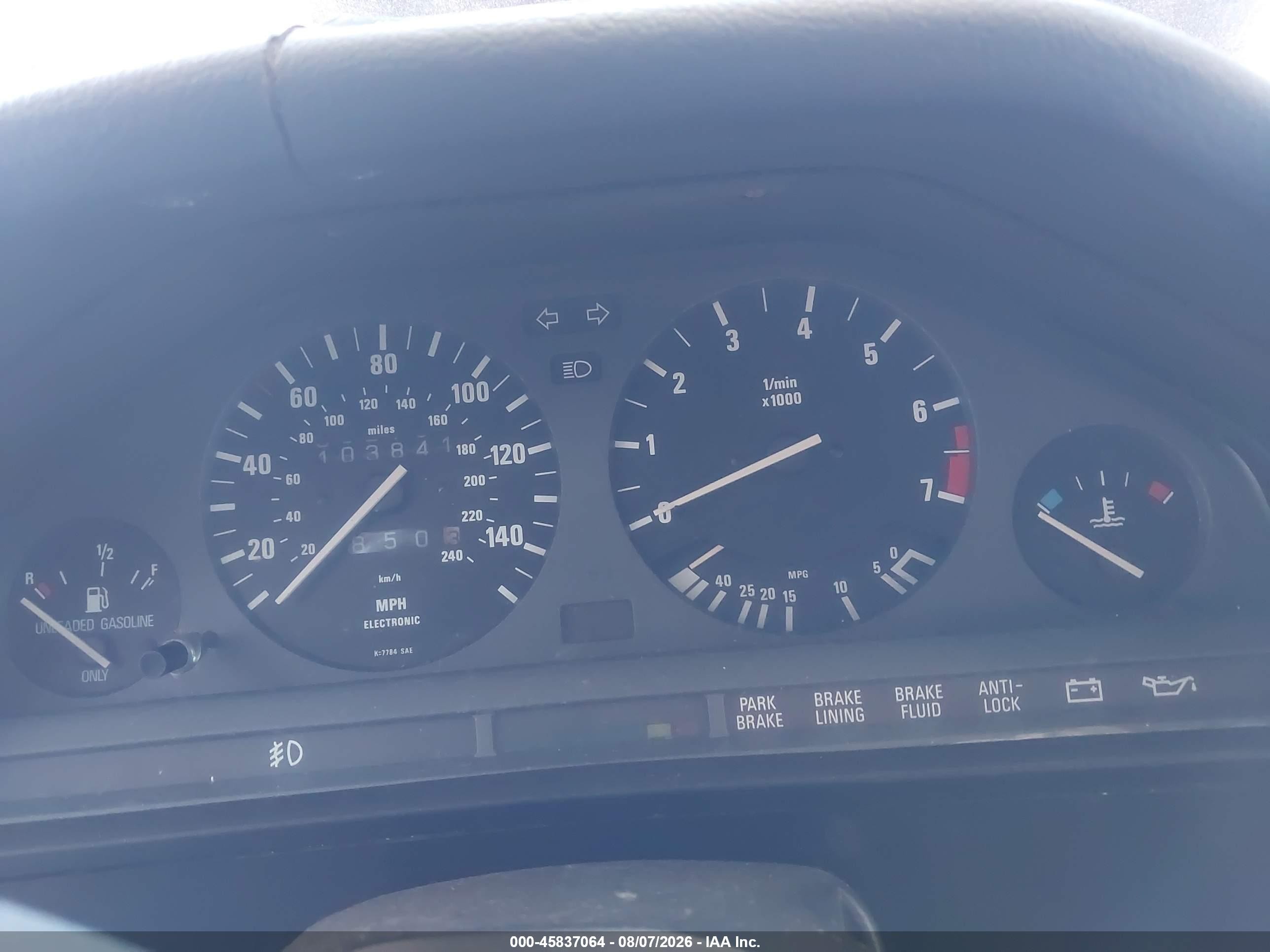 1991 Bmw 325 I Automatic Красный vin: WBAAD2315MED29648
