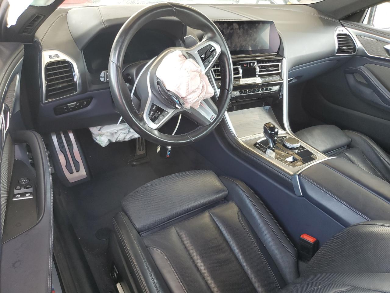 2022 Bmw 840xi    White vin: WBAAE4C08NCH97015