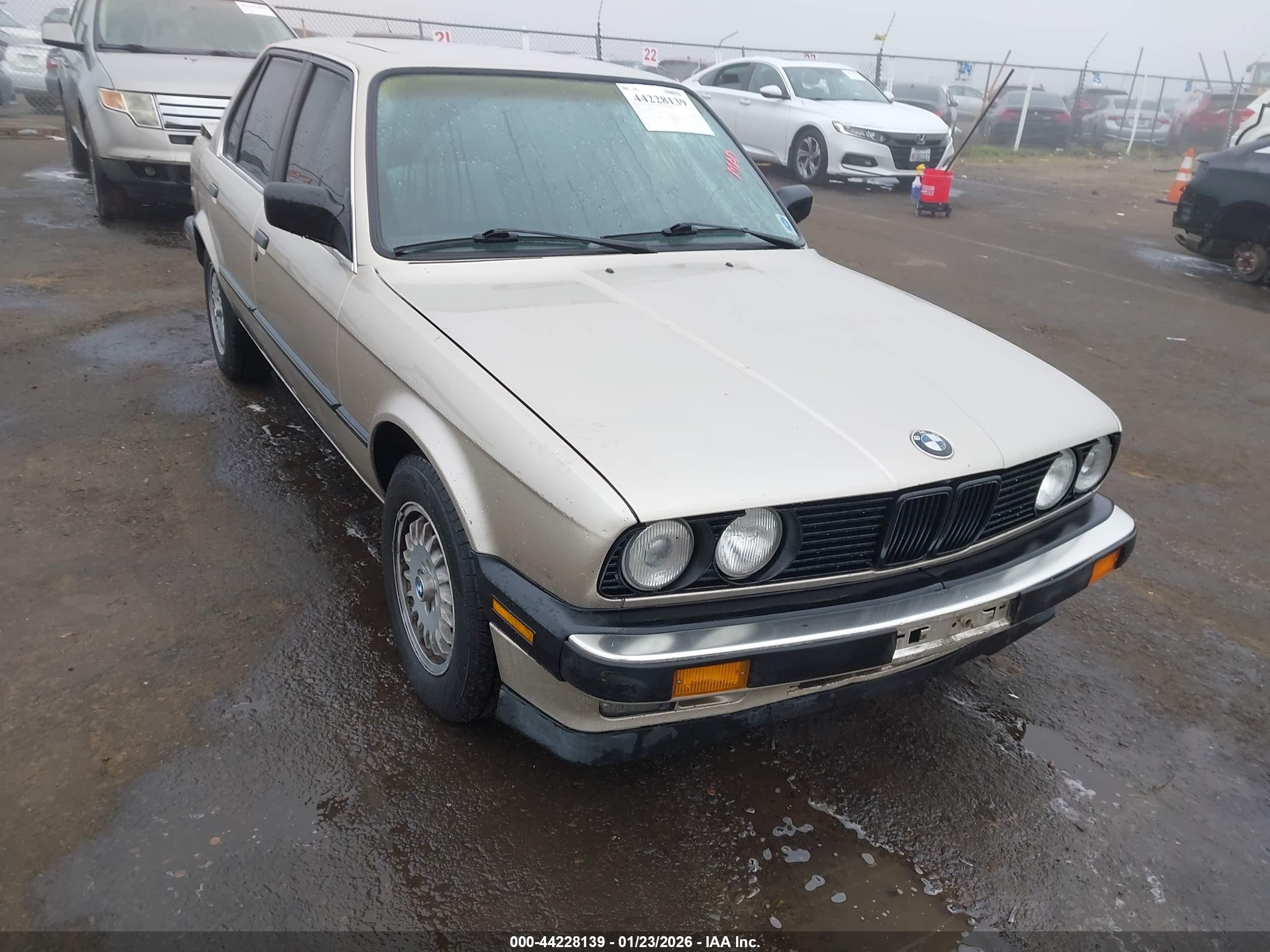 WBAAE6400J8823904