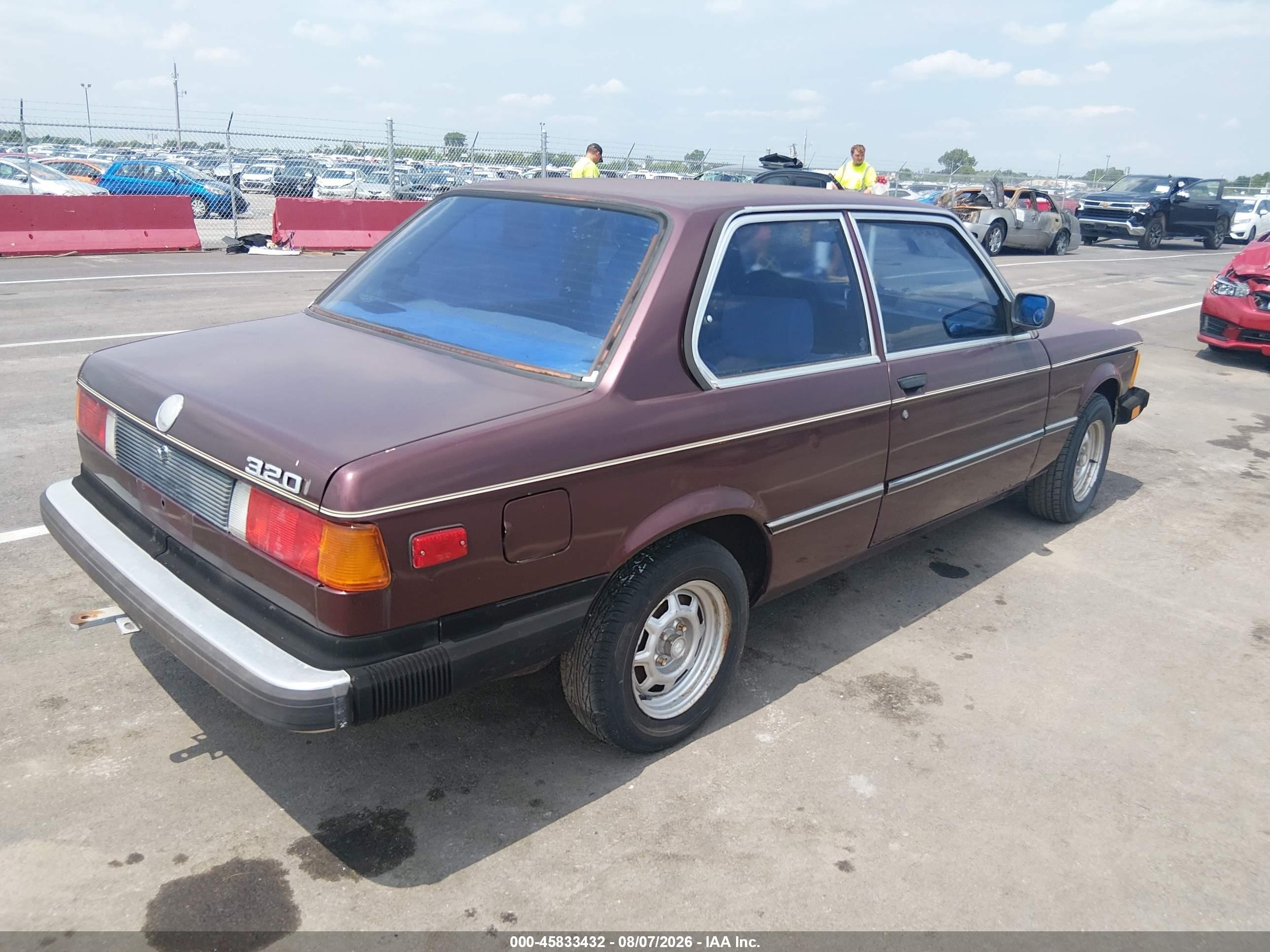 1983 Bmw 320 I Purple vin: WBAAG3303D9011800