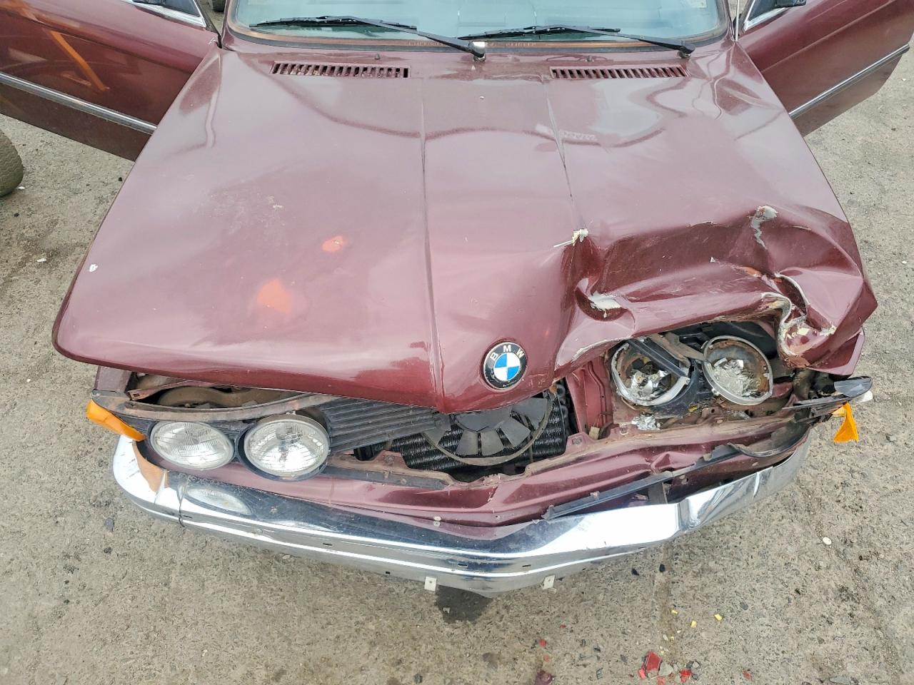 1983 Bmw 320 I Бордовый vin: WBAAG3307D9008043