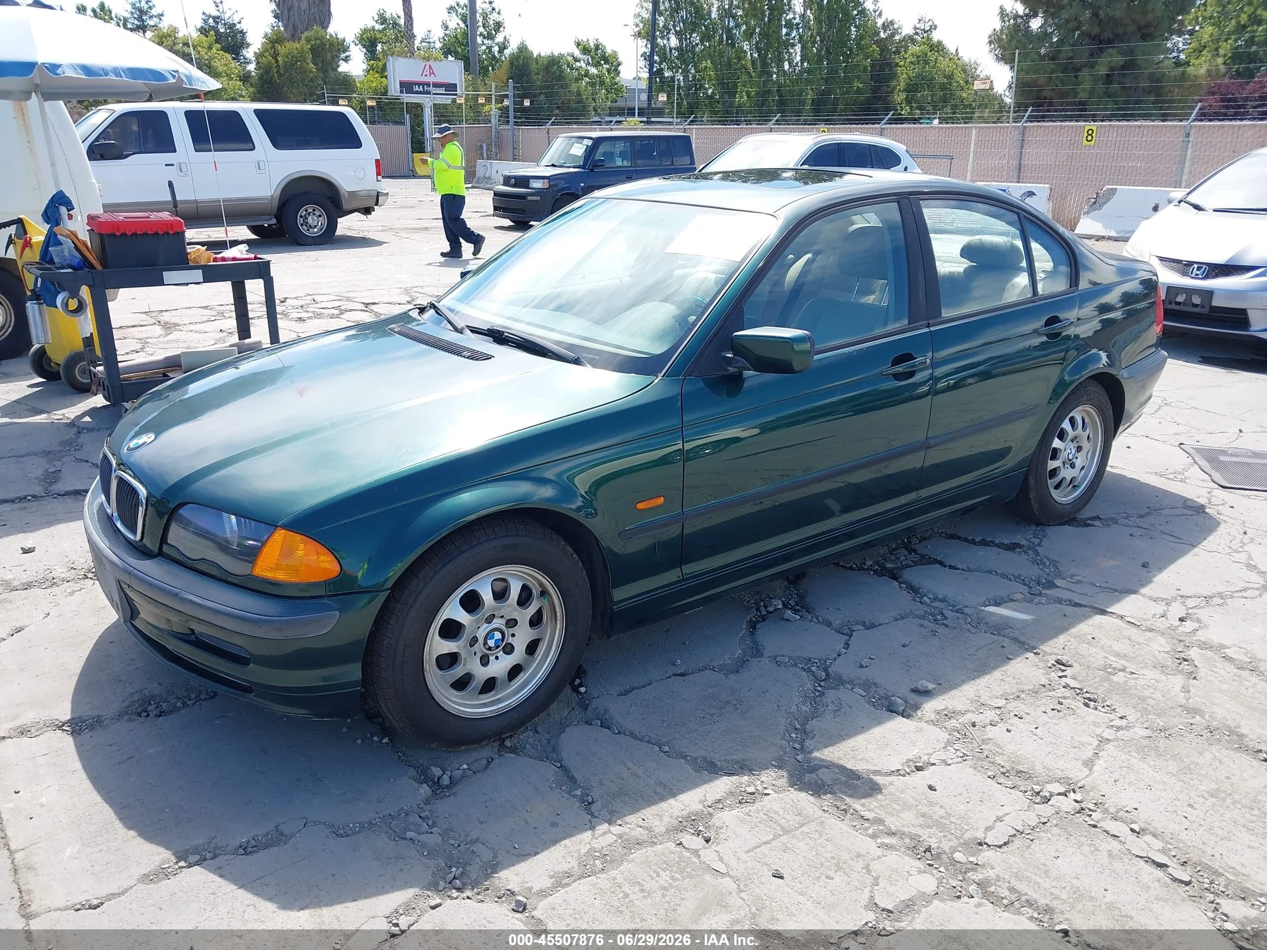 1999 Bmw 323i   Green vin: WBAAM3331XFP51225