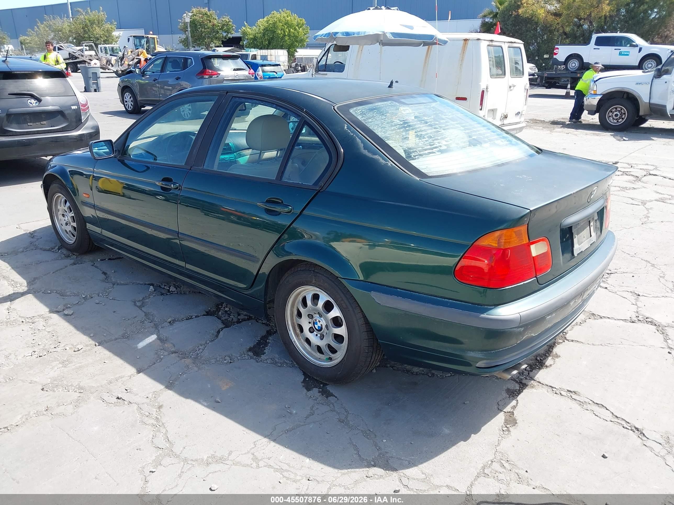 1999 Bmw 323i   Green vin: WBAAM3331XFP51225