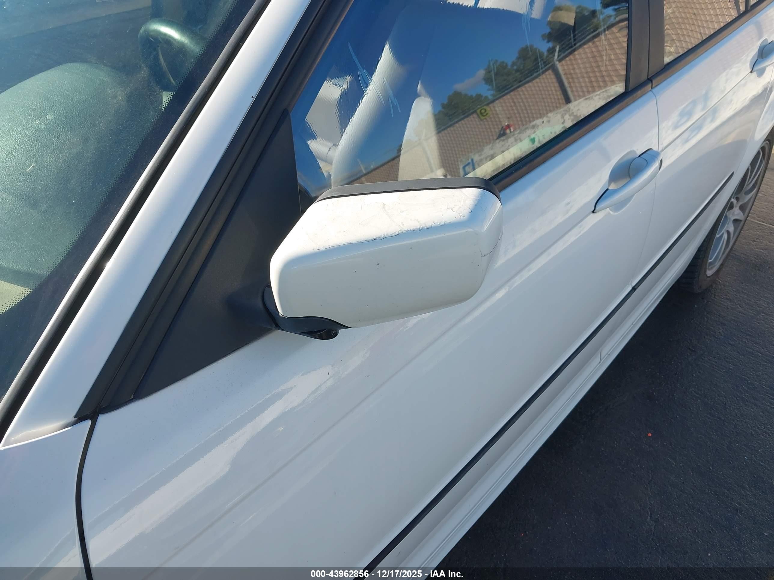 1999 Bmw 323i   White vin: WBAAM3333XCD56032