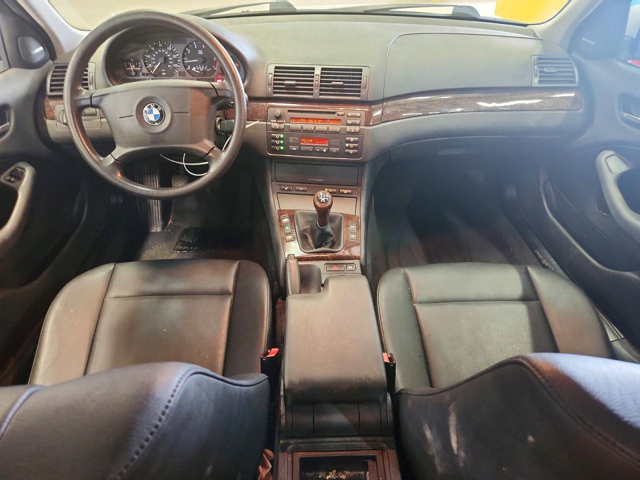 1999 Bmw 323 I Серебряный vin: WBAAM3333XKC61458