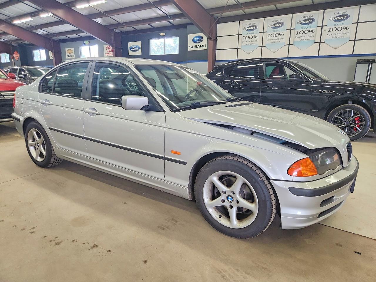 1999 Bmw 323 I Серебряный vin: WBAAM3333XKC61458