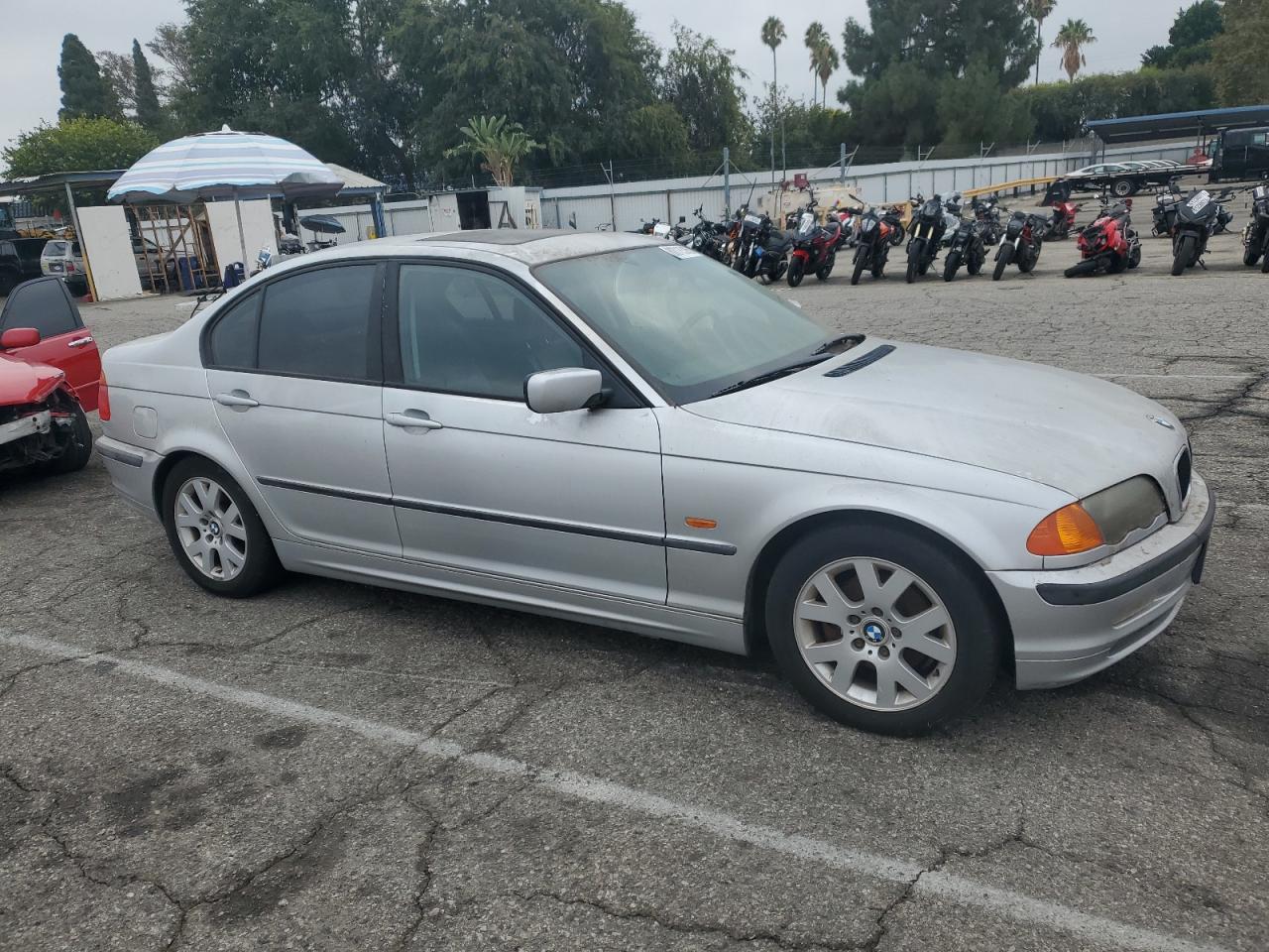 2000 Bmw 323 I Silver vin: WBAAM3336YCD57189