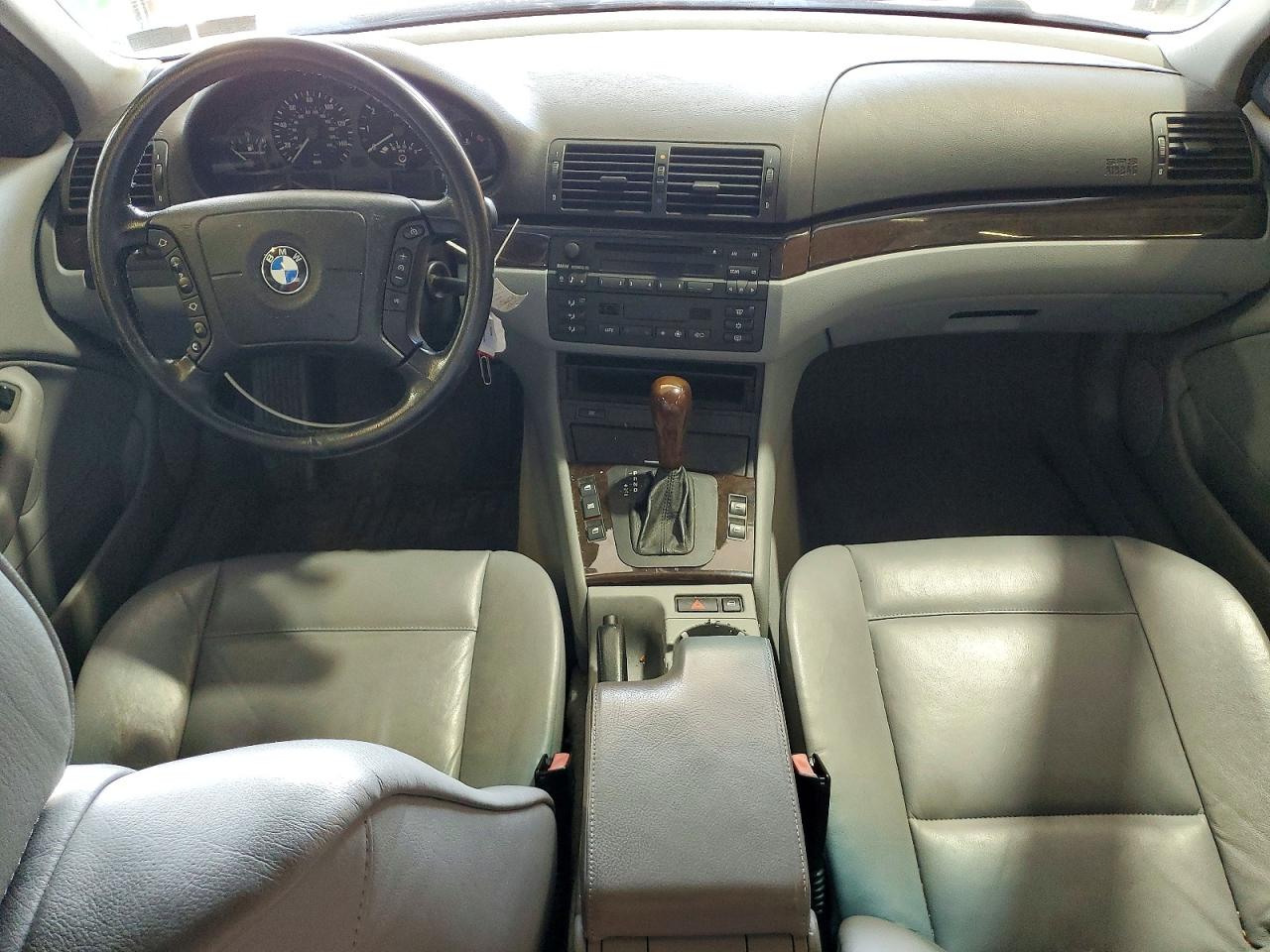 2000 Bmw 323 I Silver vin: WBAAM3341YFP75258