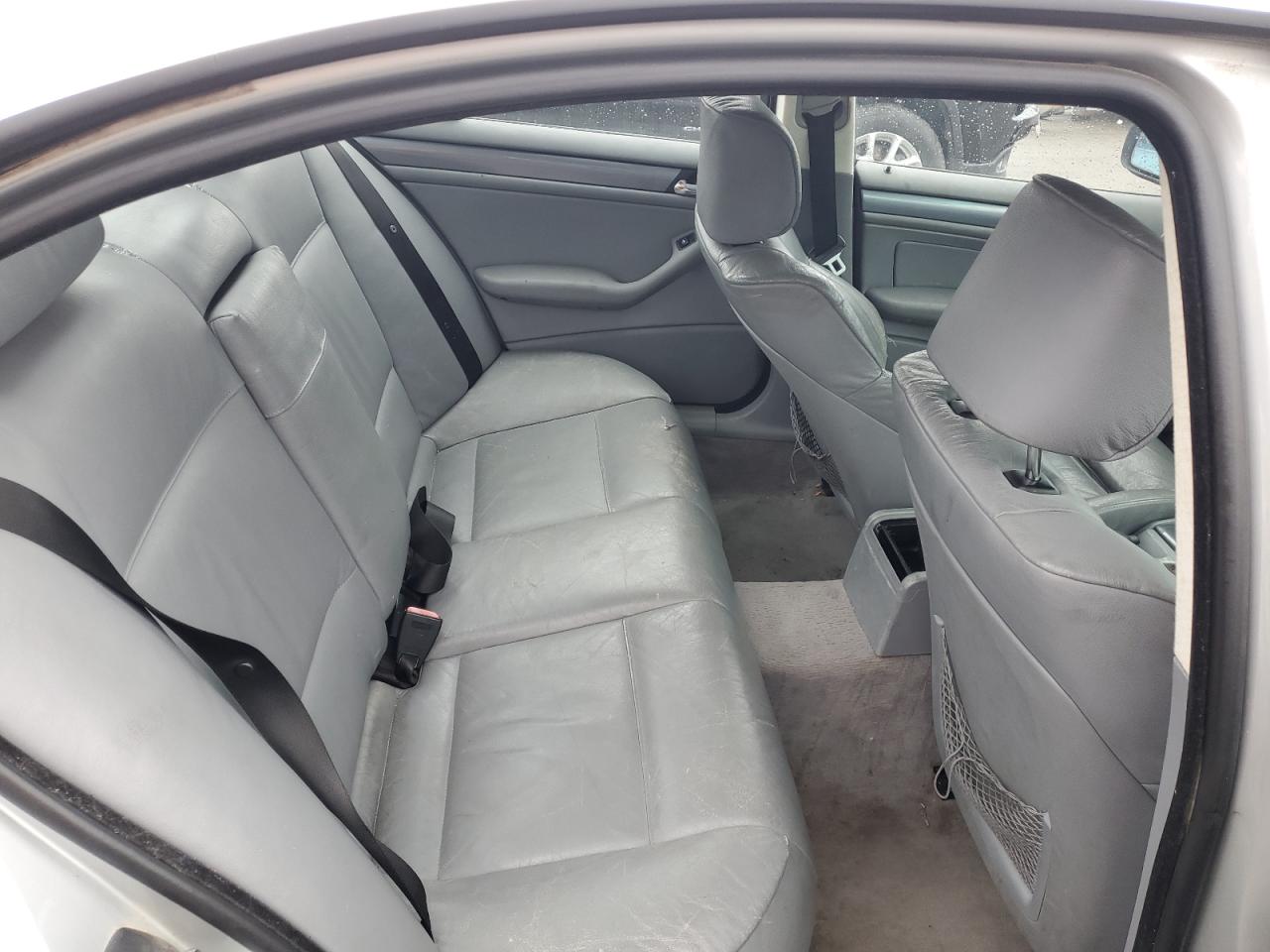 2000 Bmw 323 I Silver vin: WBAAM3343YCB22208