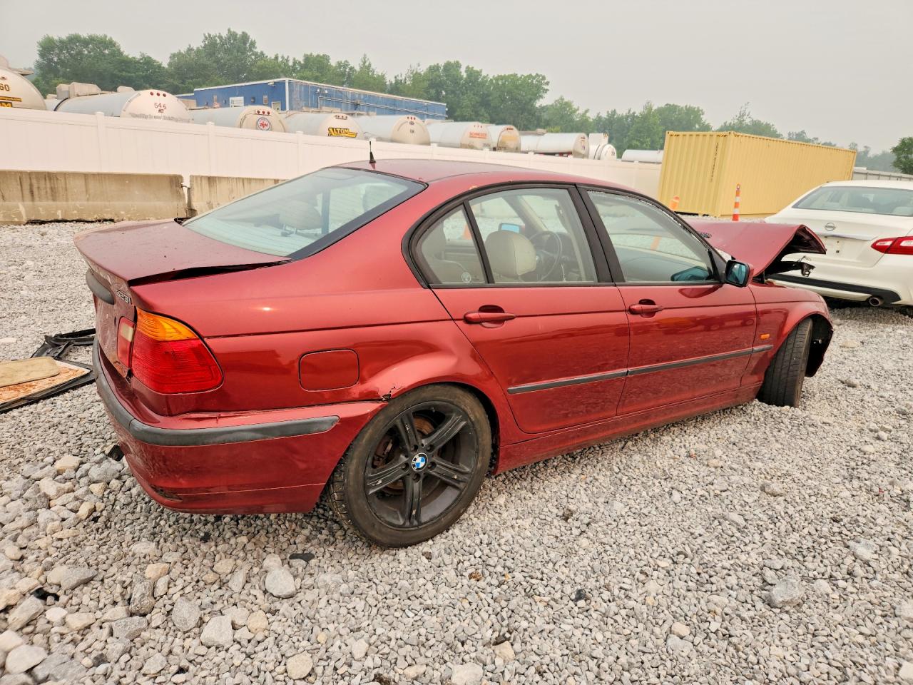 2000 Bmw 323 I Burgundy vin: WBAAM3345YFP72556