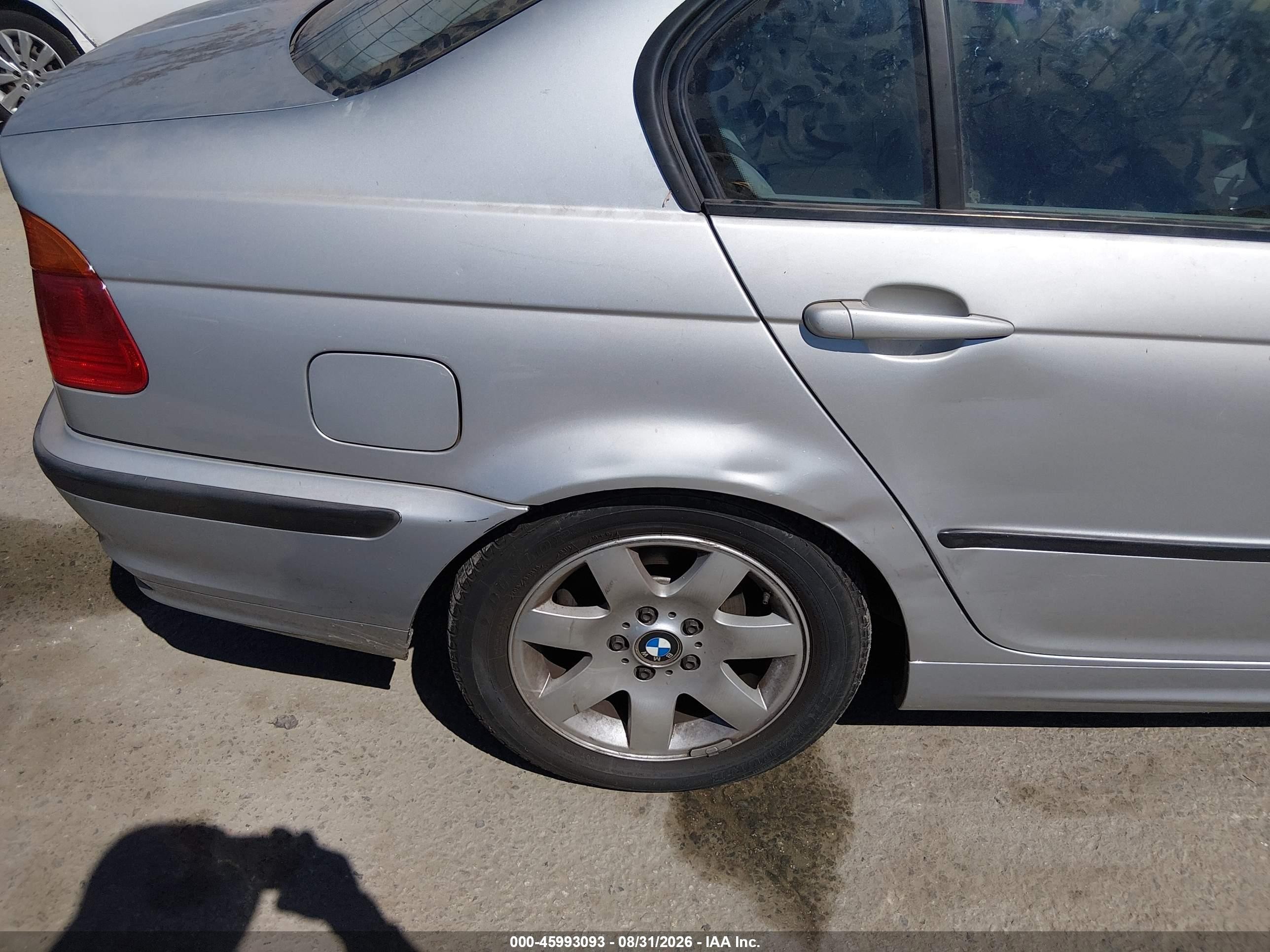 2000 Bmw 323i   Silver vin: WBAAM334XYCB23050