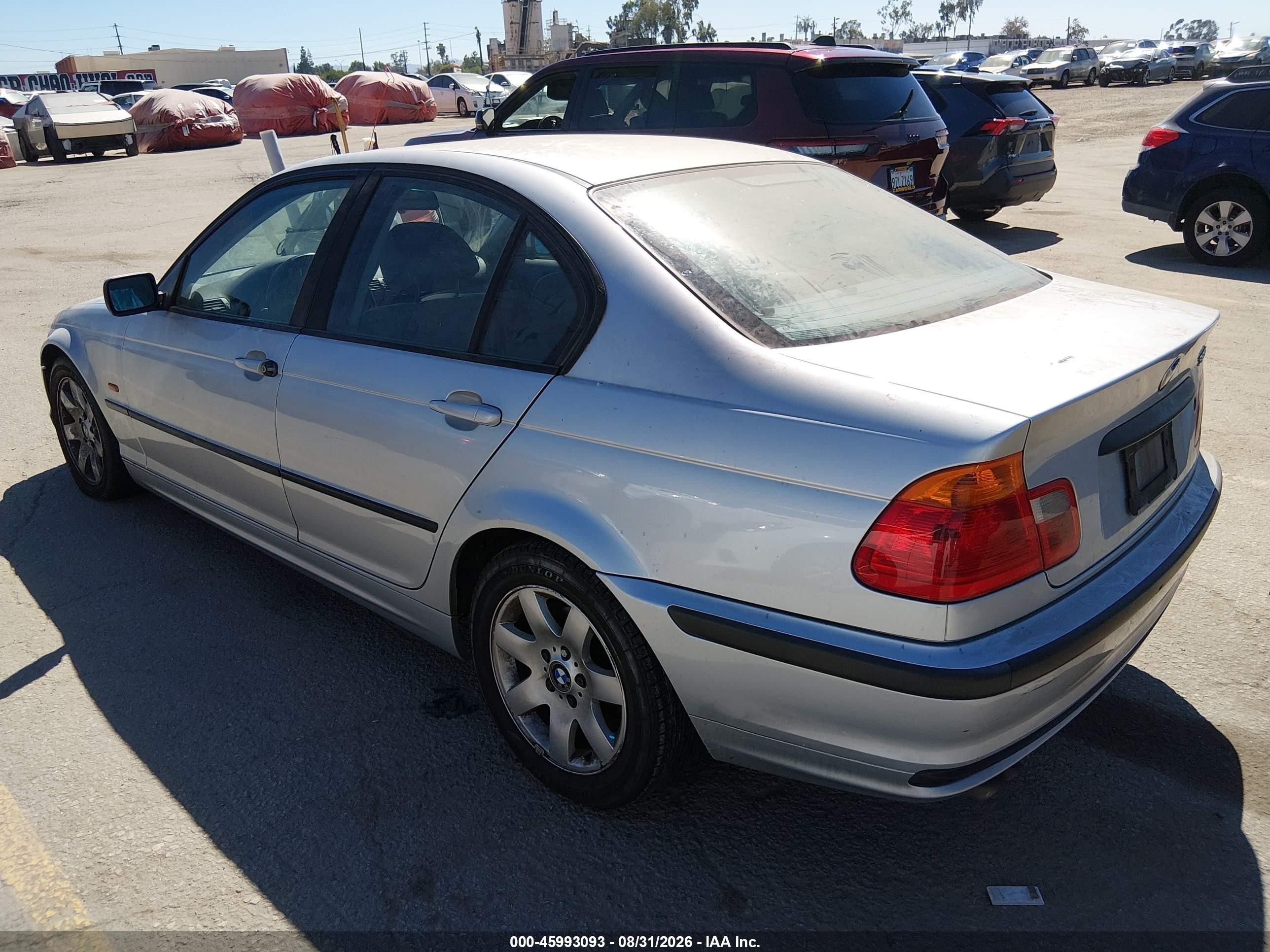 2000 Bmw 323i   Silver vin: WBAAM334XYCB23050