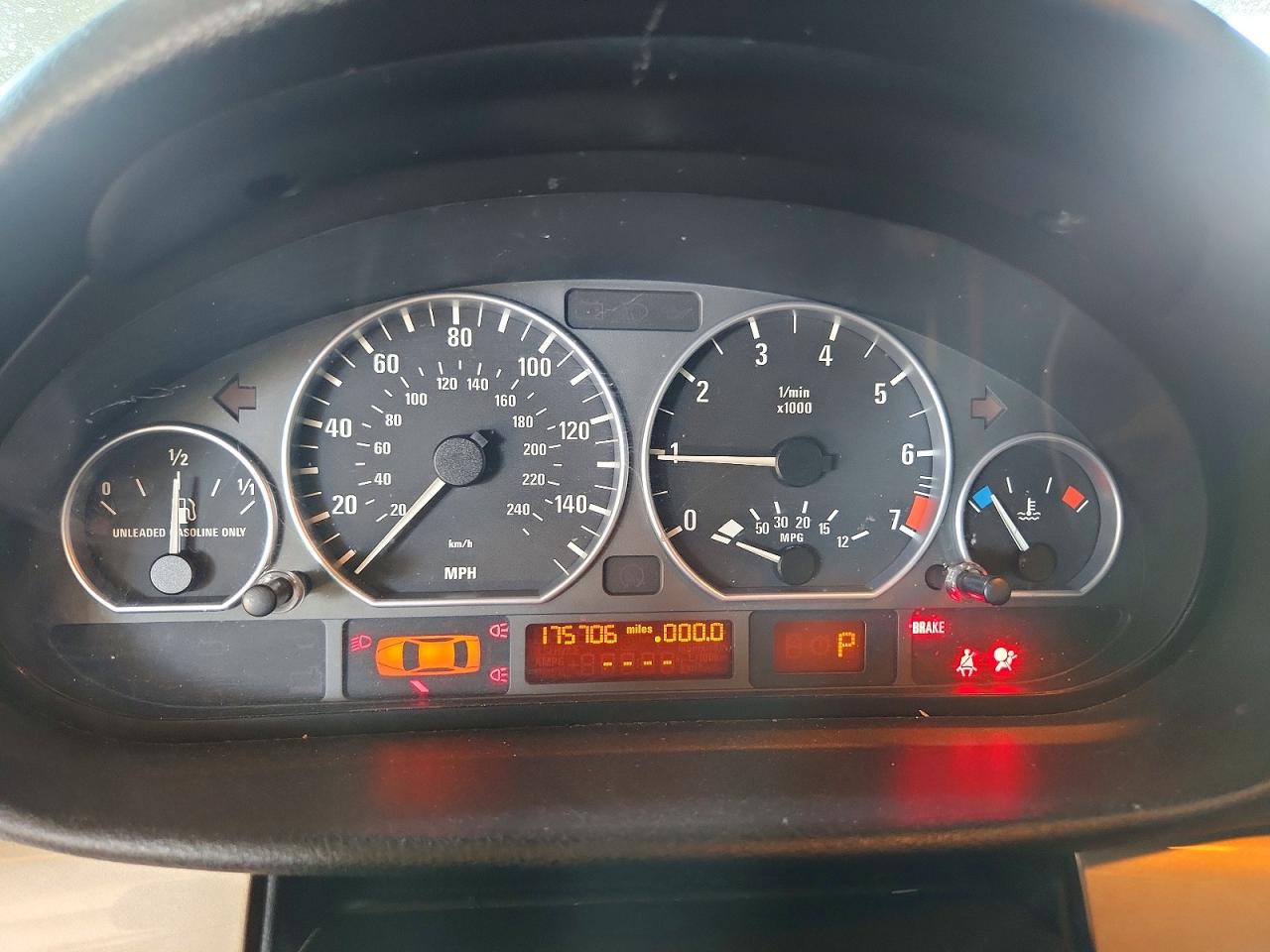 2000 Bmw 323 I White vin: WBAAM334XYFP73685