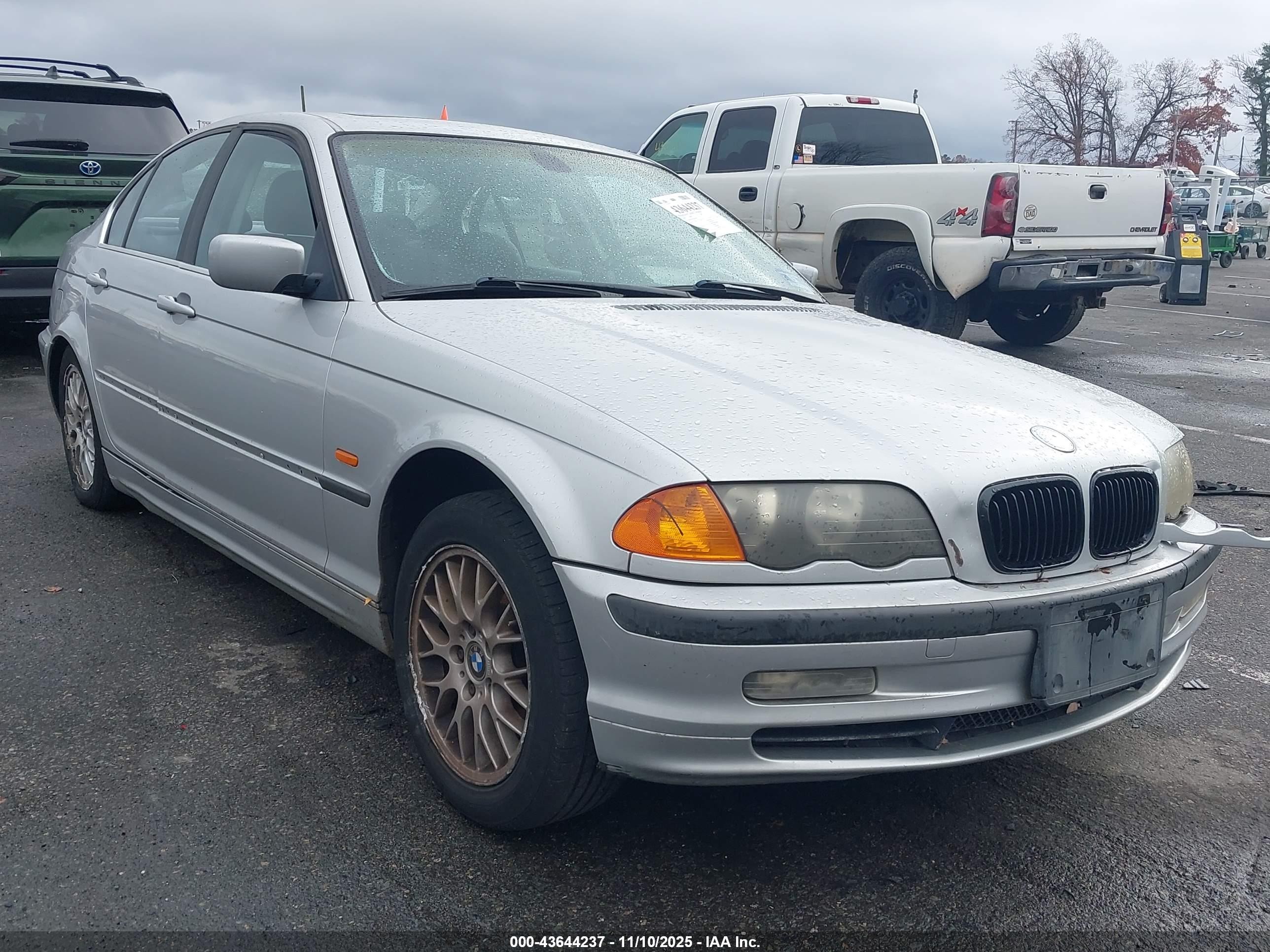 1999 Bmw 328i   Silver vin: WBAAM5330XFR05418