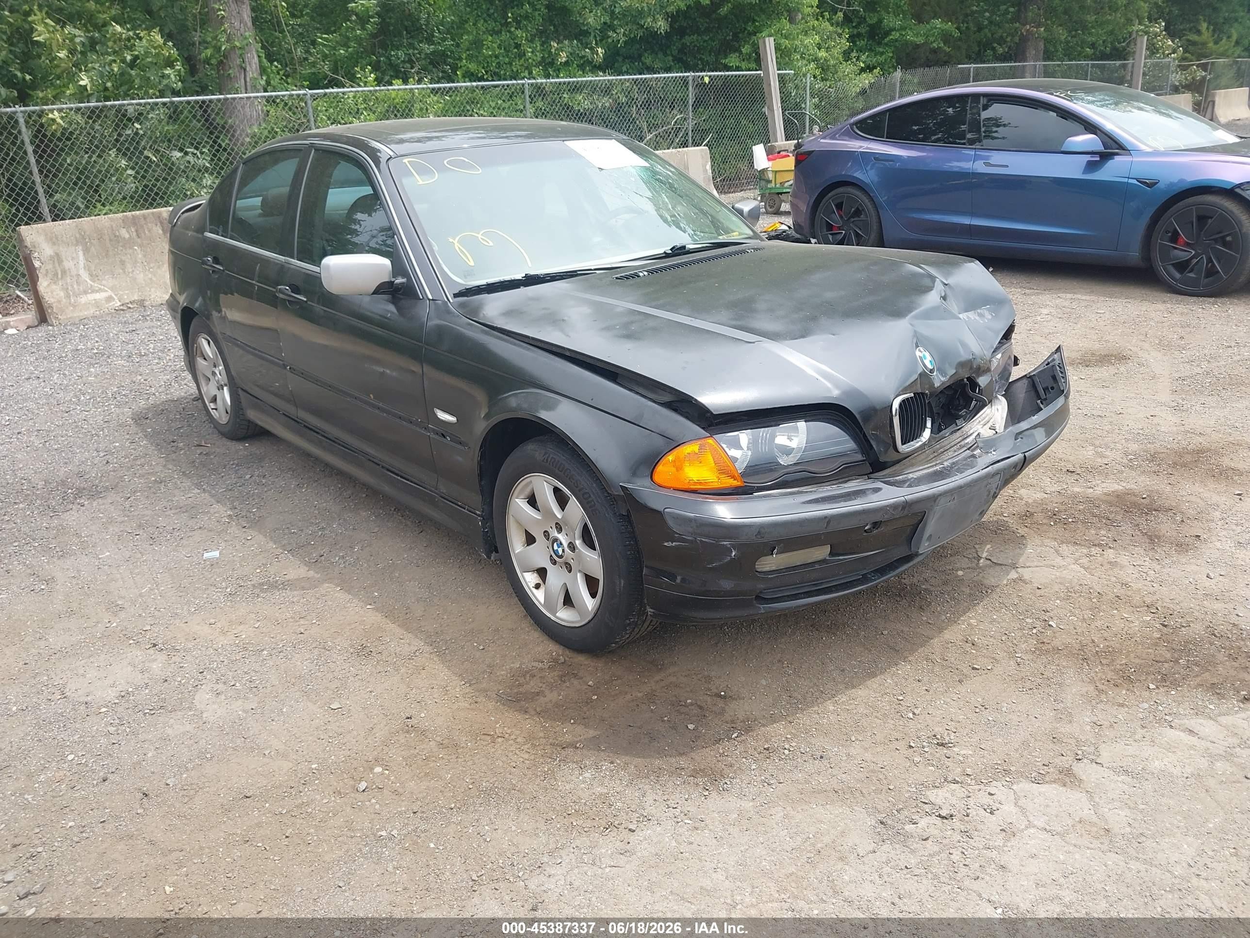 1999 Bmw 328i   Black vin: WBAAM5330XFR09002