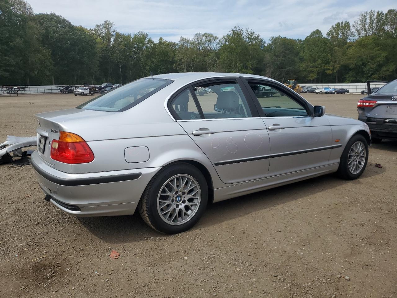 2000 Bmw 328 I Silver vin: WBAAM5330YJR56917