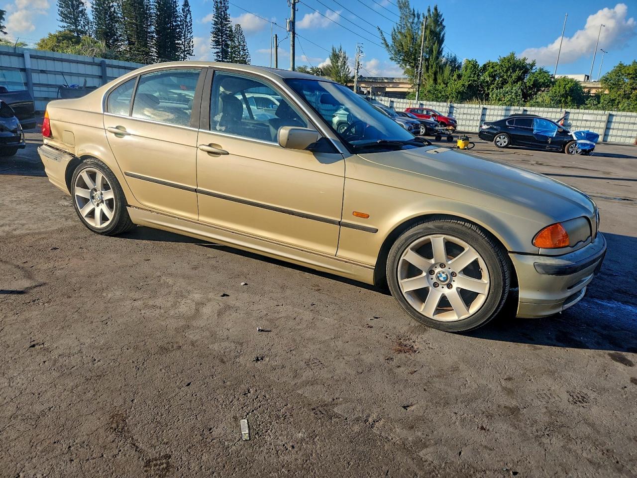 2000 Bmw Motorrad 328 I Beige vin: WBAAM5335YFR16089