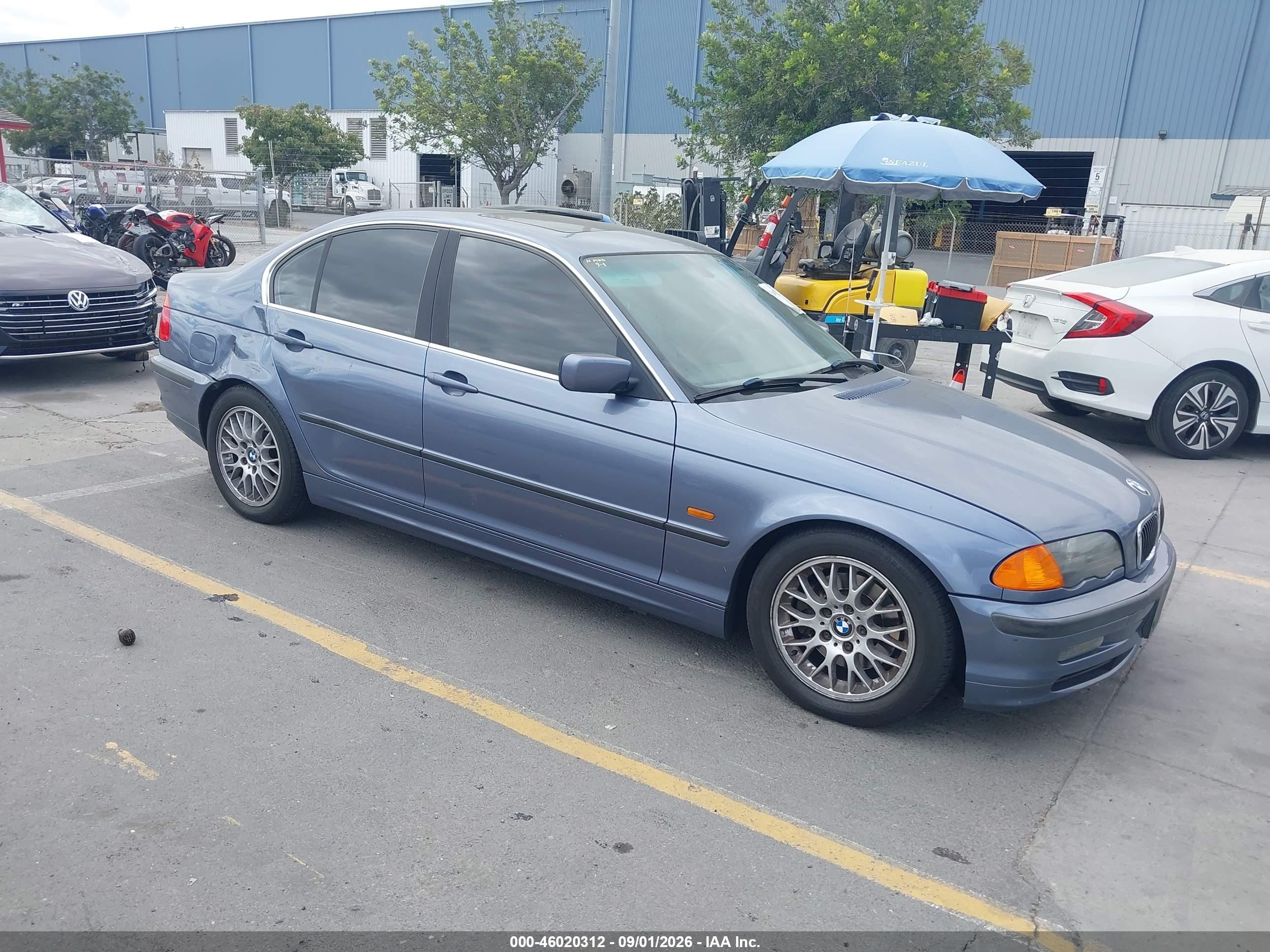 2000 Bmw 328i   Blue vin: WBAAM5337YEJ40196