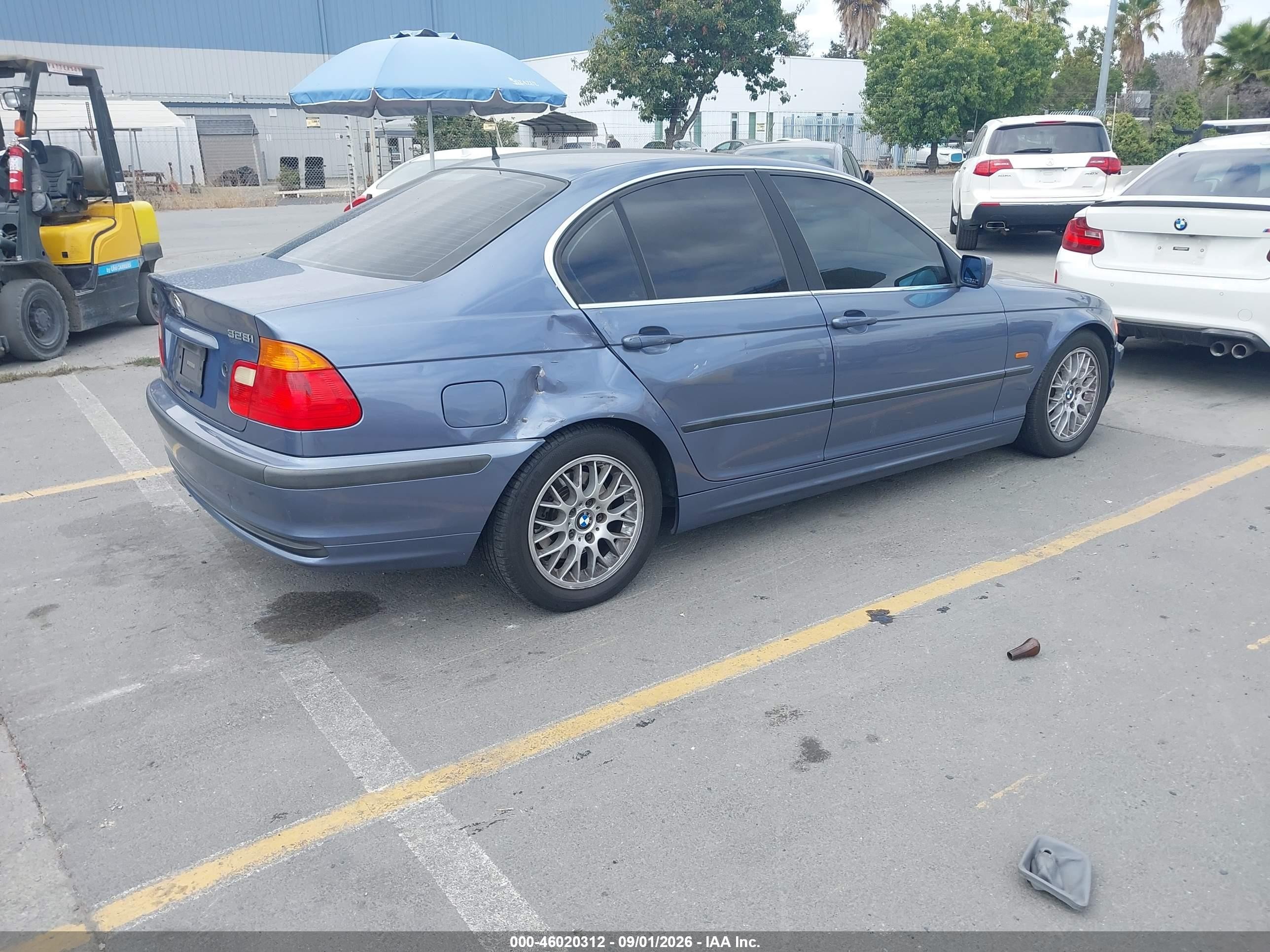 2000 Bmw 328i   Blue vin: WBAAM5337YEJ40196