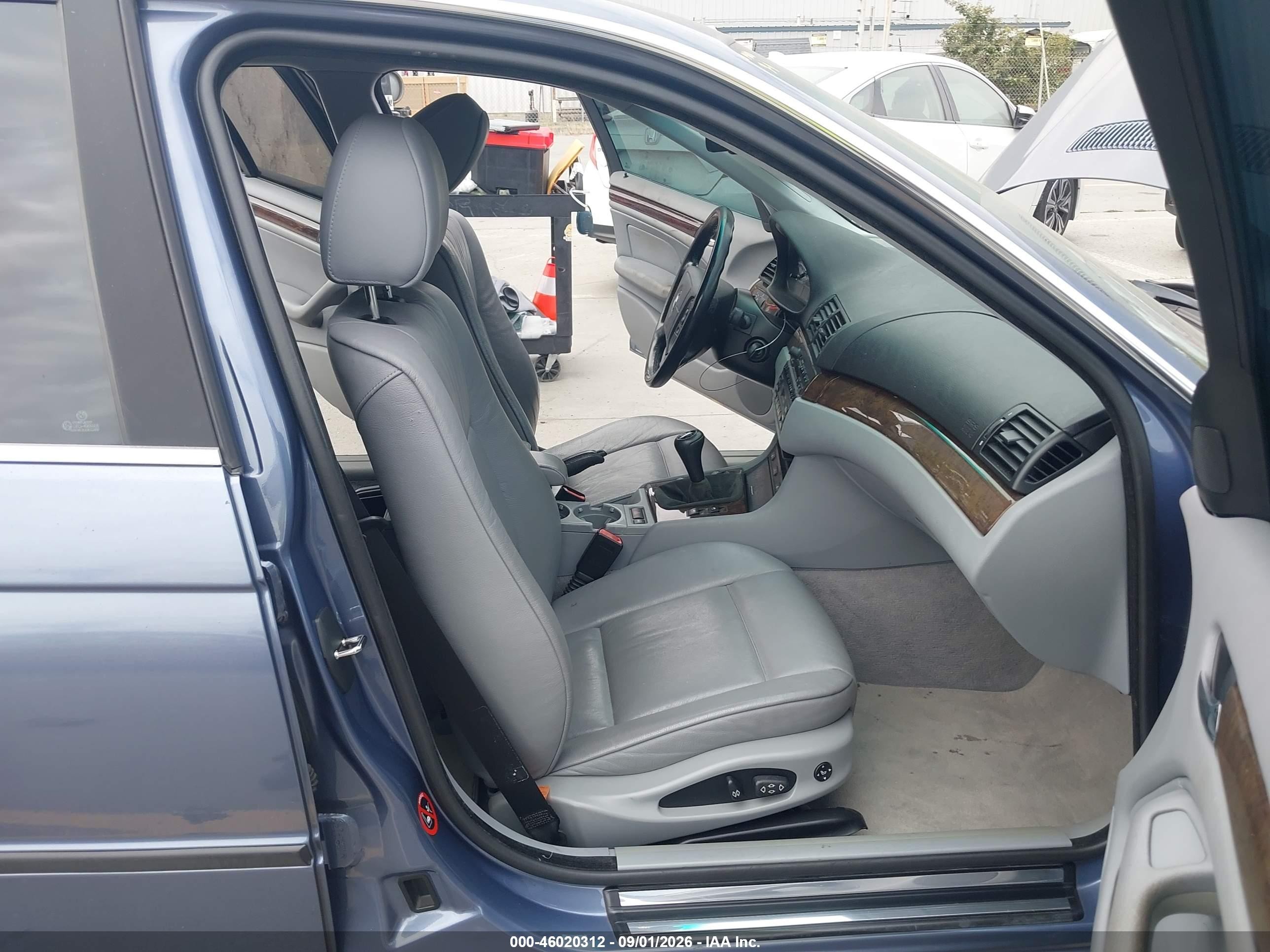 2000 Bmw 328i   Blue vin: WBAAM5337YEJ40196