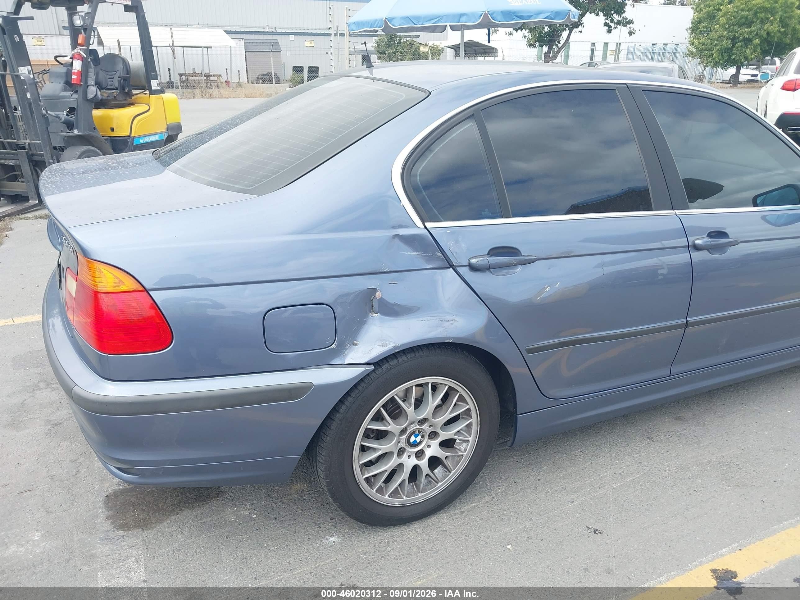 2000 Bmw 328i   Blue vin: WBAAM5337YEJ40196