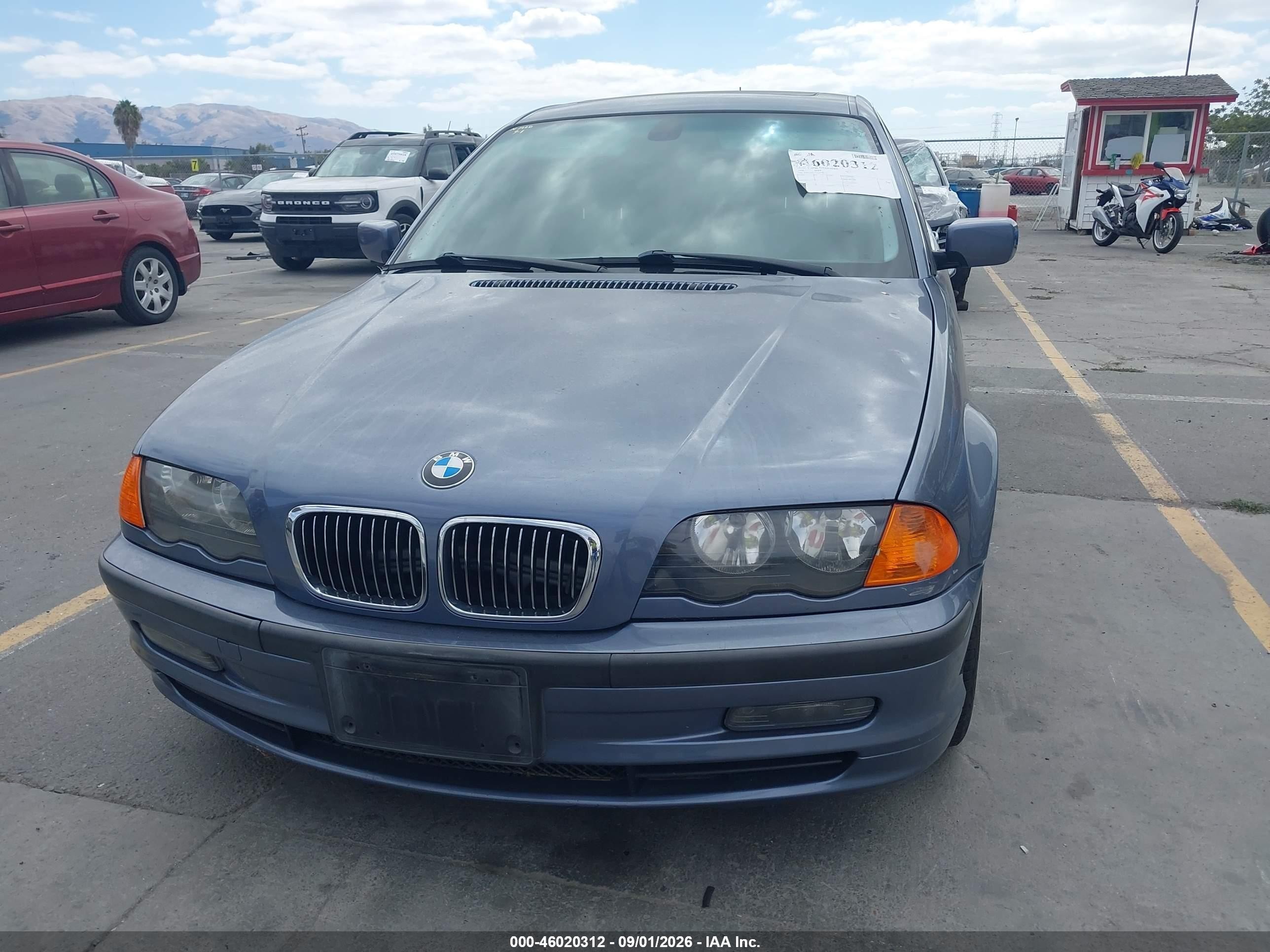 2000 Bmw 328i   Blue vin: WBAAM5337YEJ40196