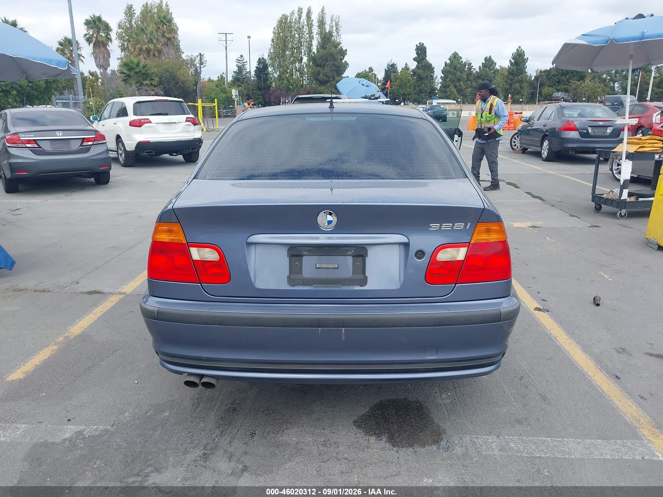 2000 Bmw 328i   Blue vin: WBAAM5337YEJ40196