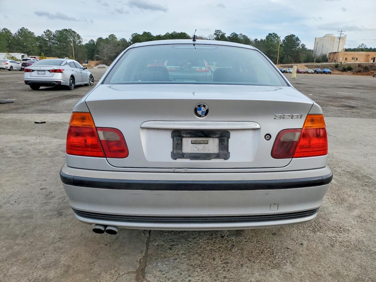2000 Bmw 328 I Silver vin: WBAAM5348YEJ42354