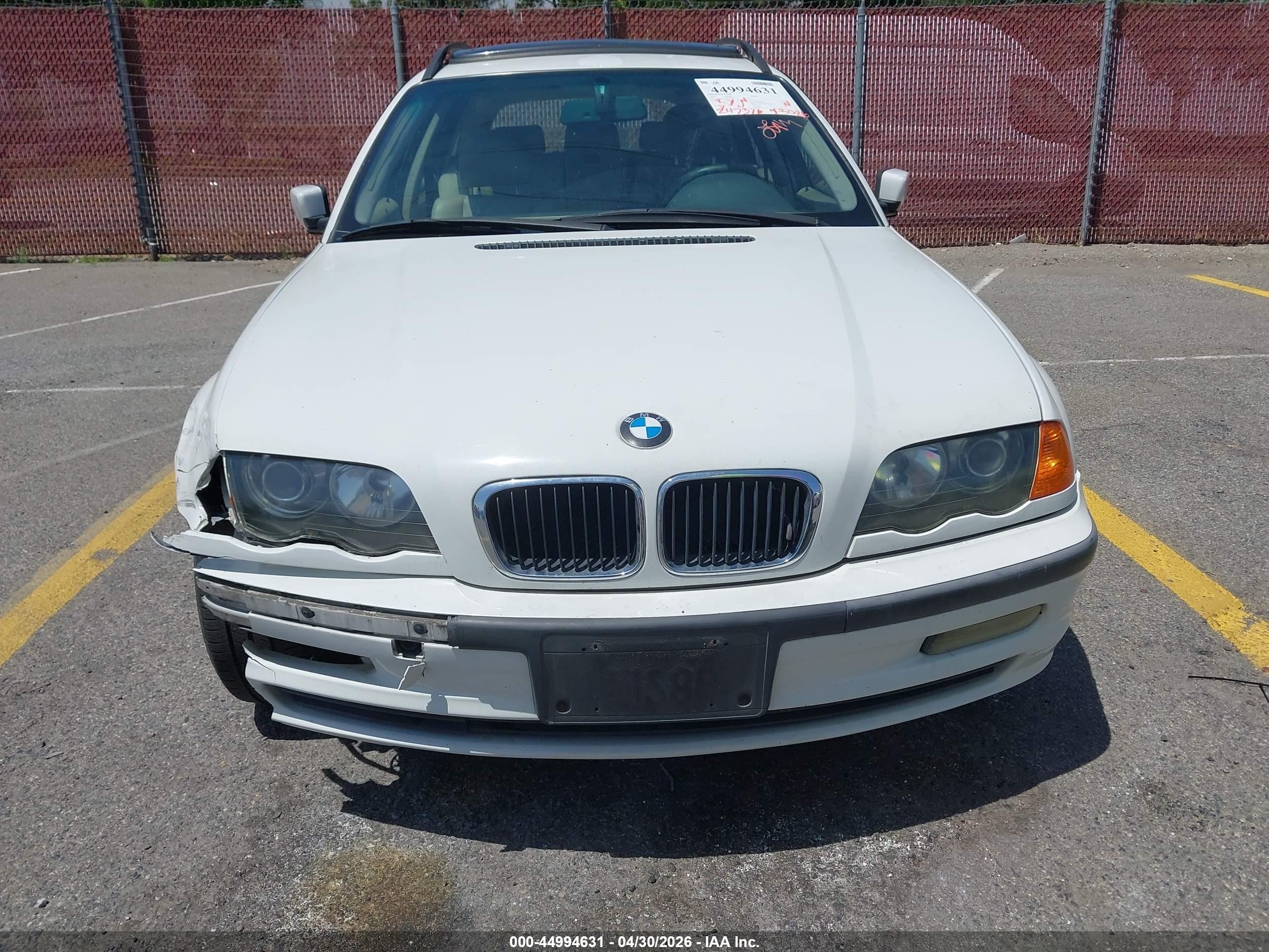 2000 Bmw 323it   White vin: WBAAR3345YJM01539