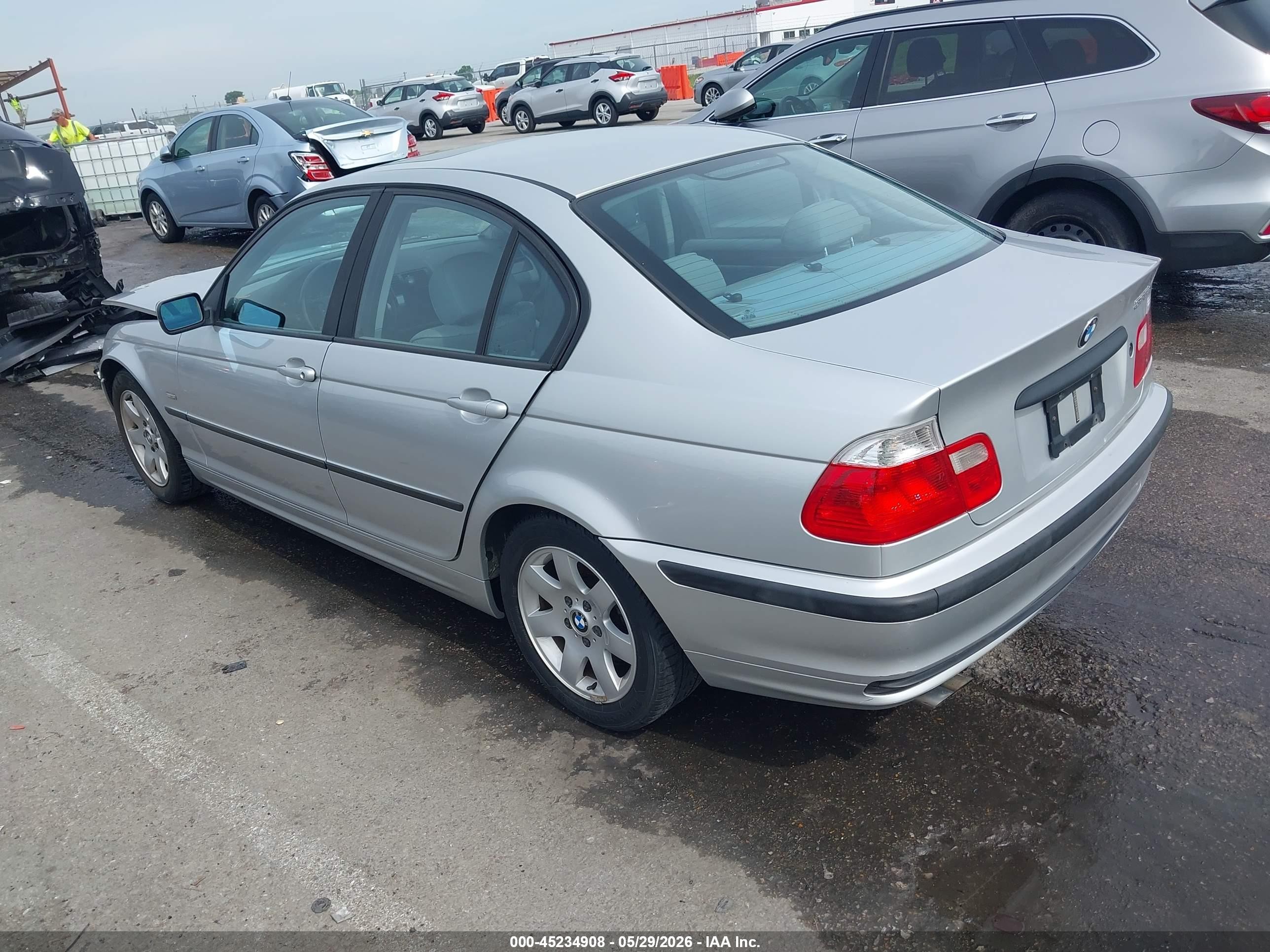 2001 Bmw 325i   Silver vin: WBAAV33401FU93552