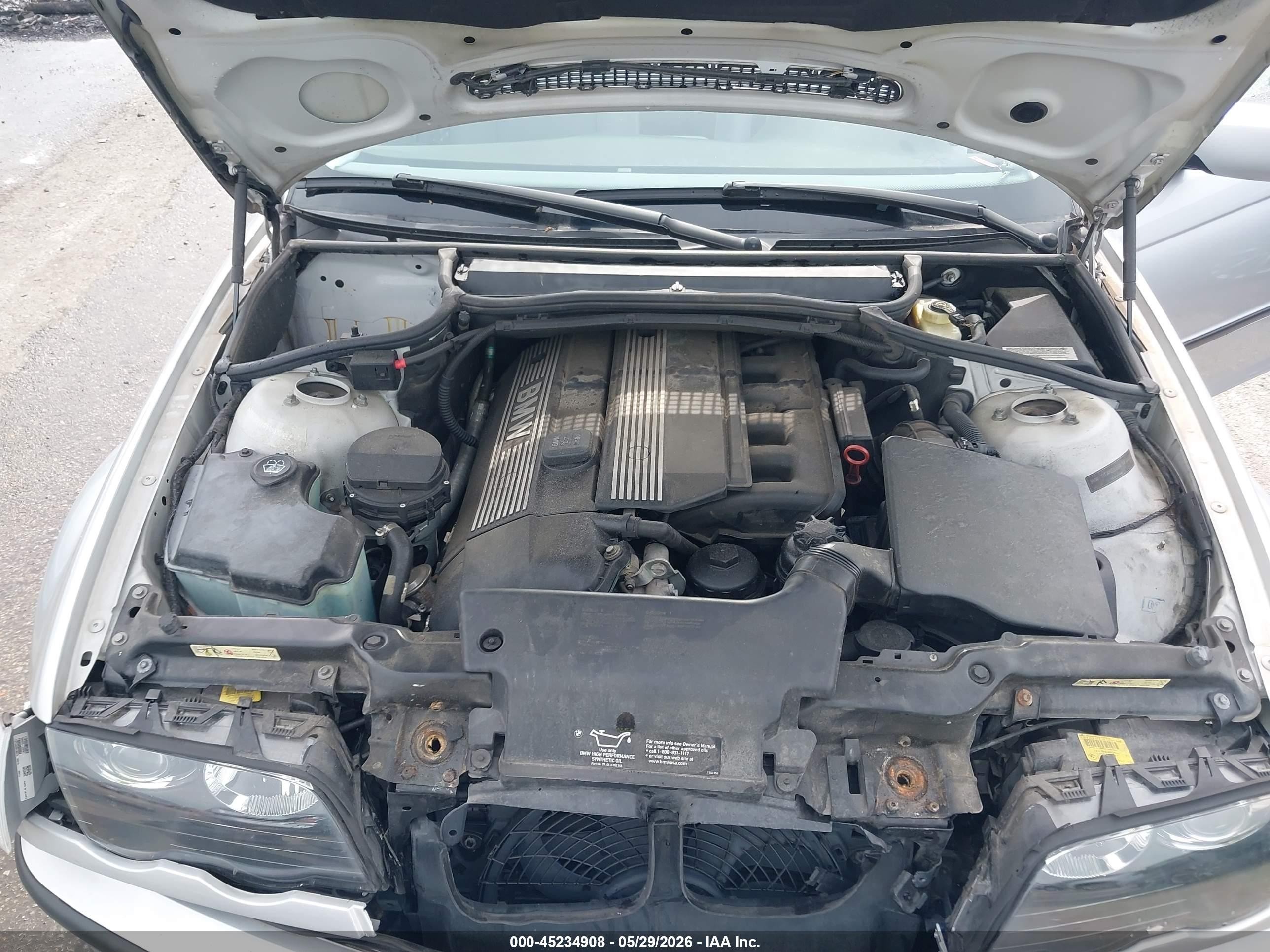2001 Bmw 325i   Silver vin: WBAAV33401FU93552