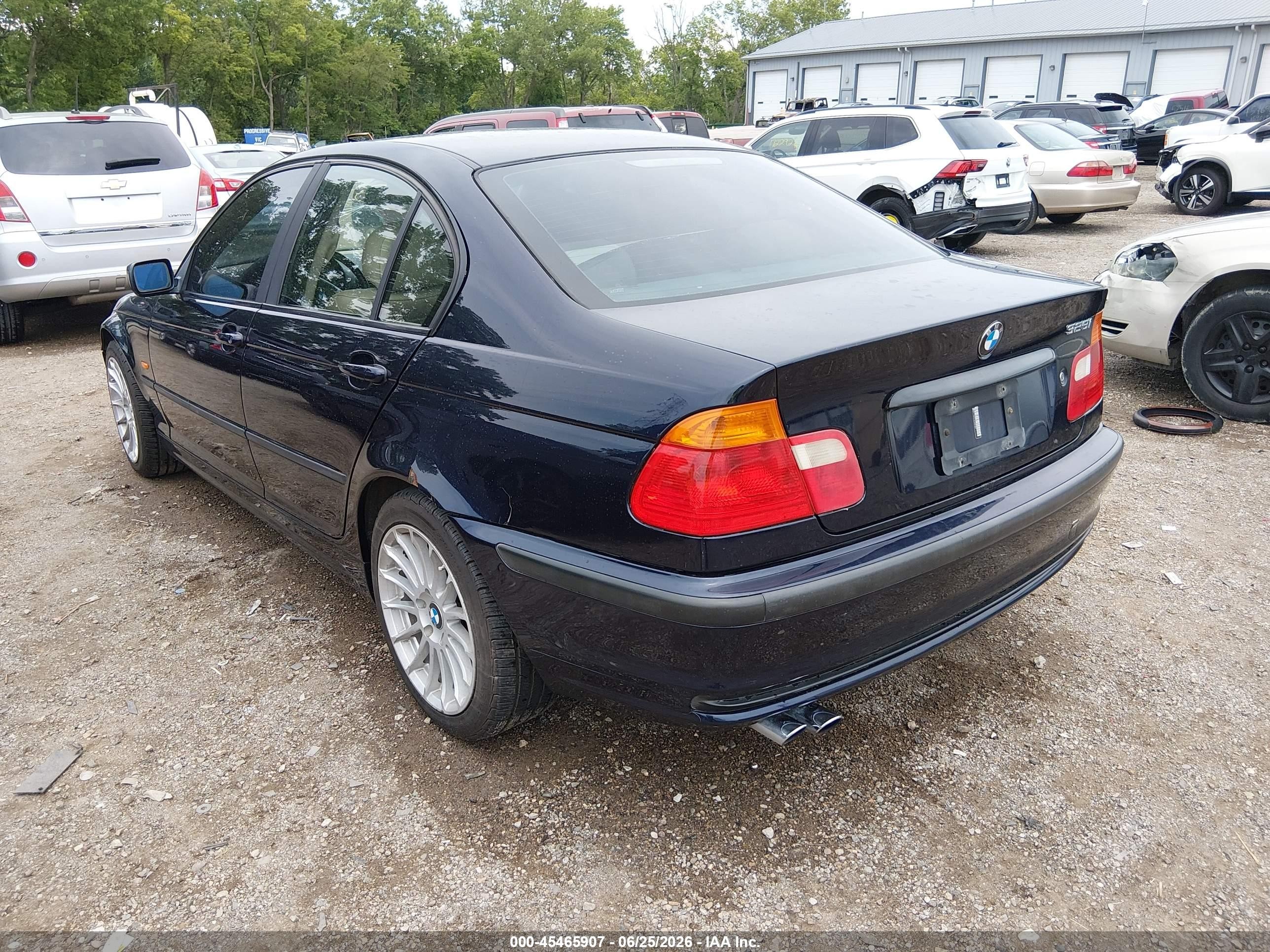 2001 Bmw 325i   Dark Blue vin: WBAAV33431FU98129